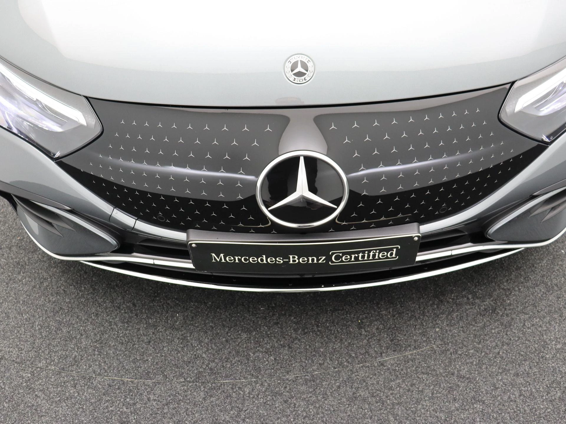 Mercedes-Benz-EQE-image-21
