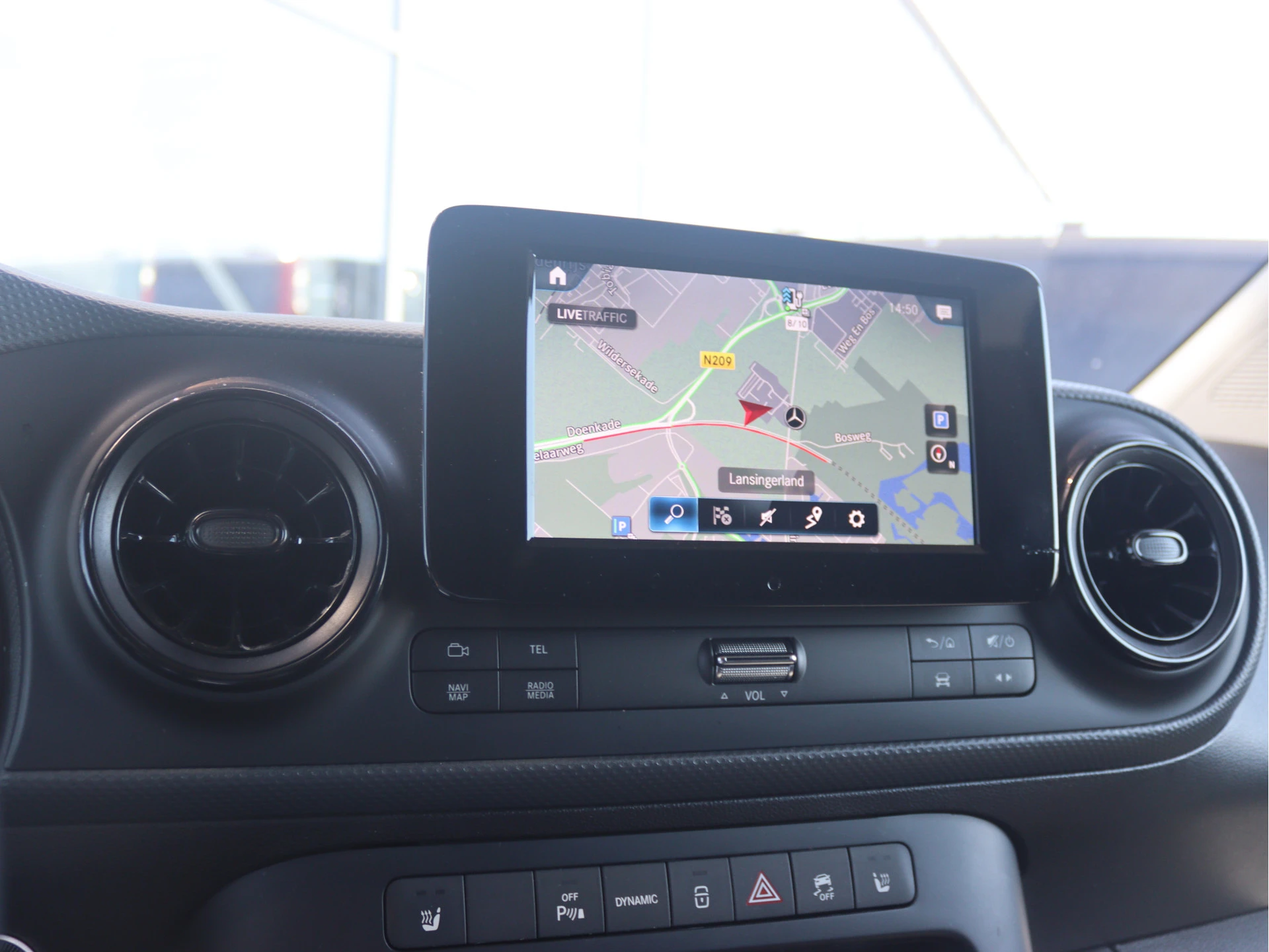 Mercedes-Benz-eCitan-image-10
