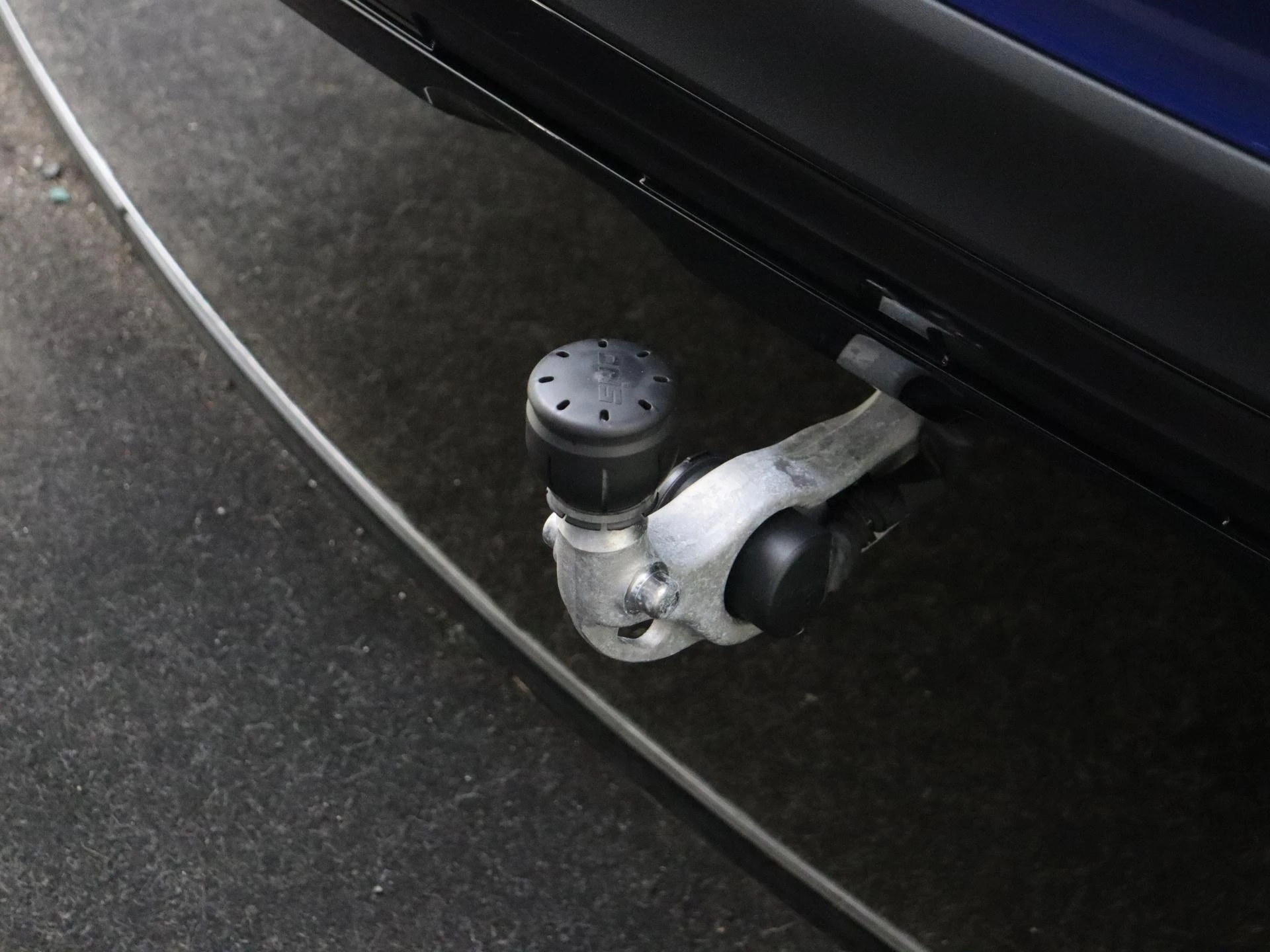 Mercedes-Benz-GLC-image-32