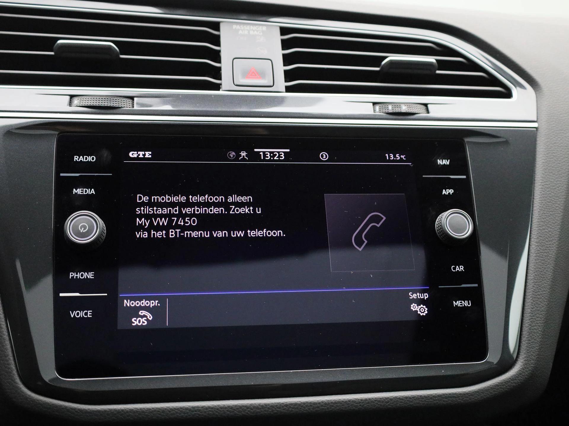 Volkswagen-Tiguan-image-28