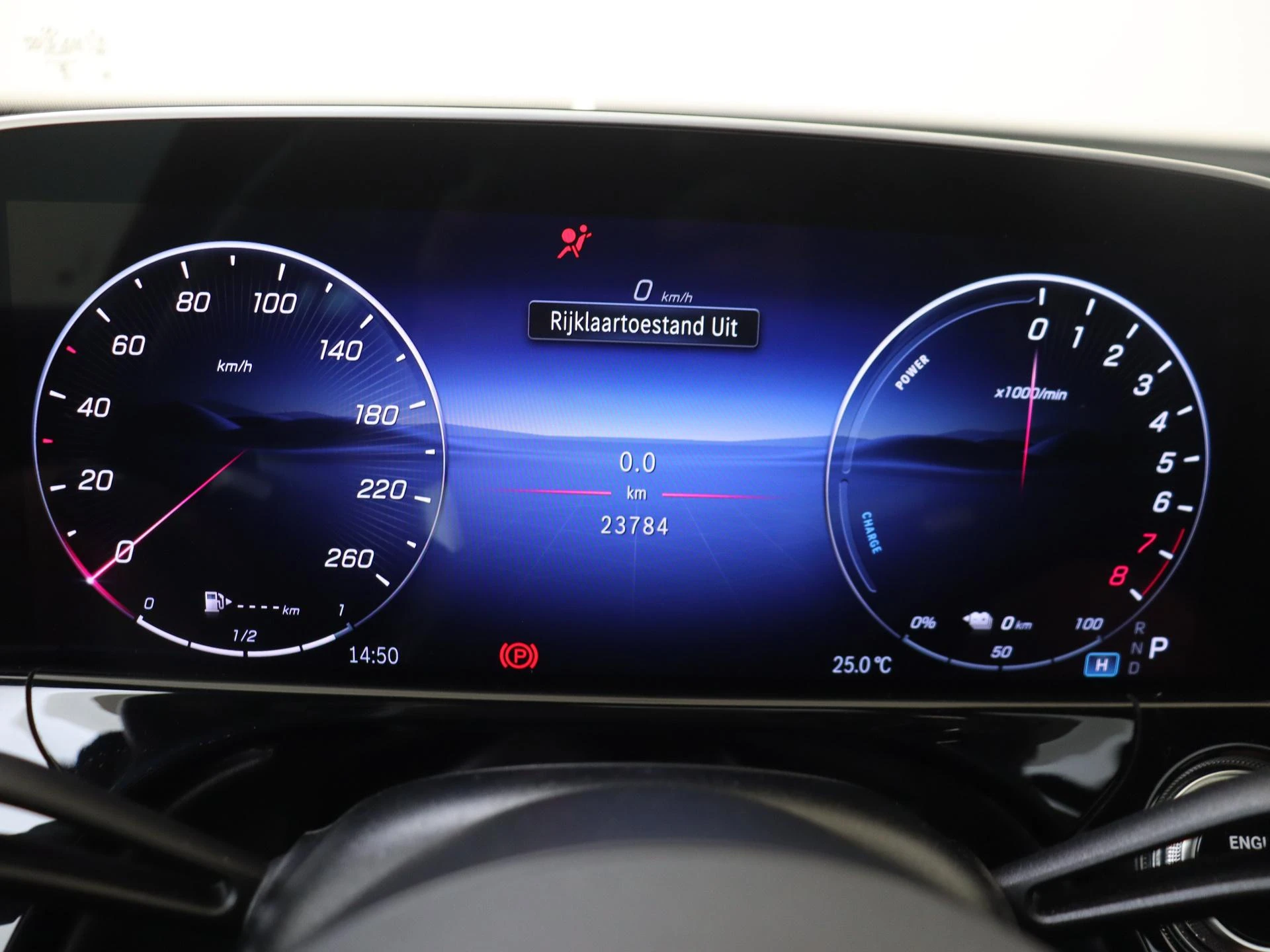 Mercedes-Benz-E-Klasse-image-10