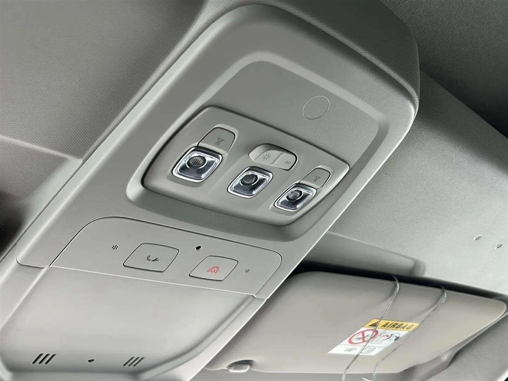 Mercedes-Benz-Citan-image-18