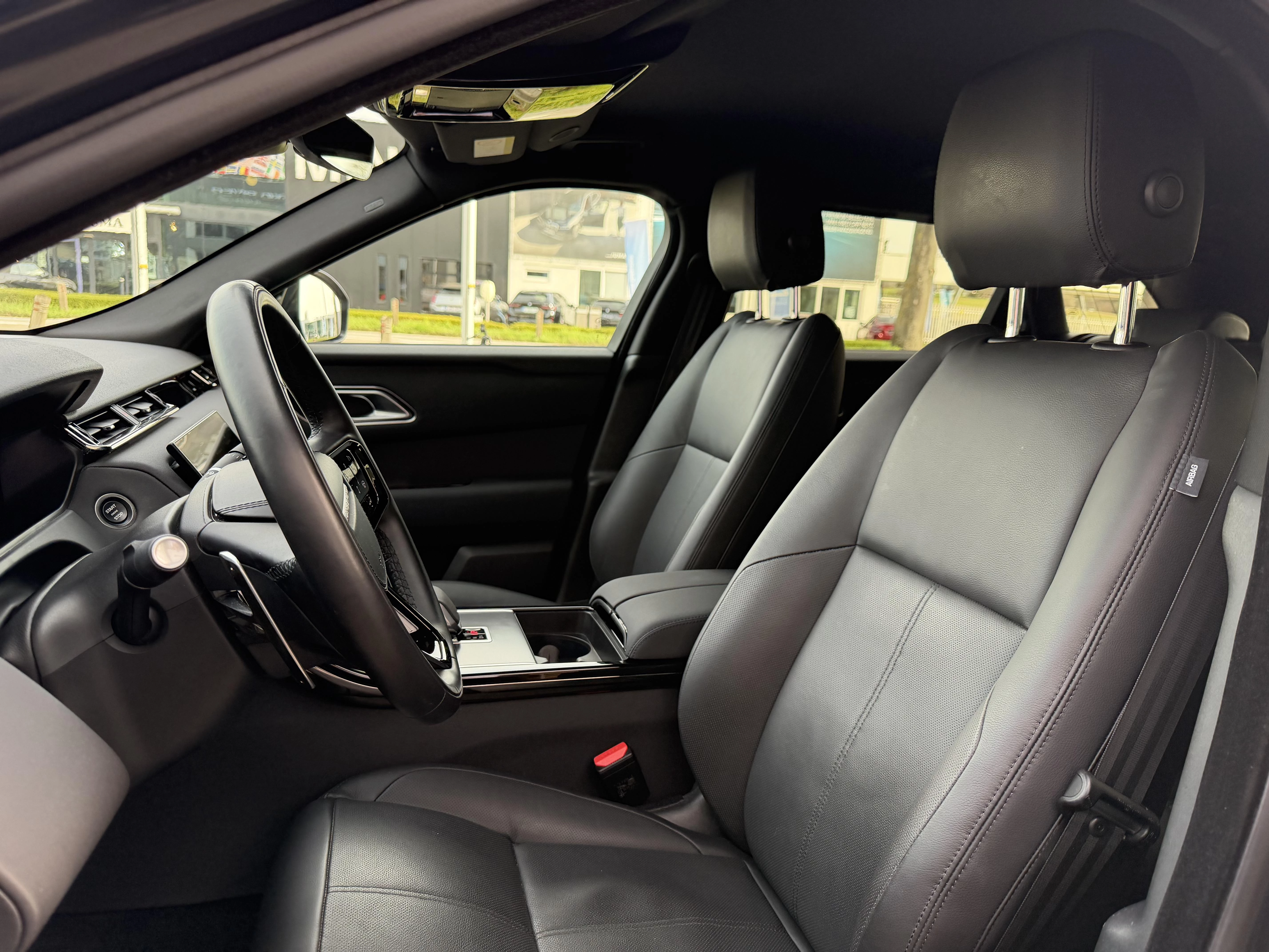 Land Rover Range Rover Velar P400e Dynamic SE AWD