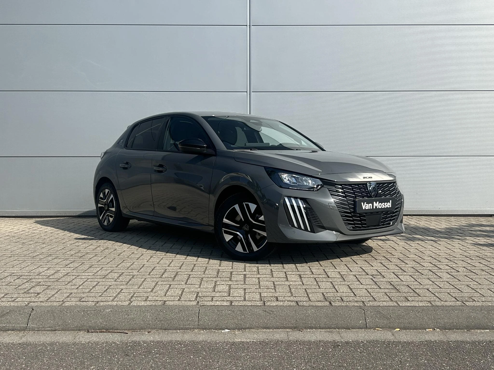Peugeot-e-208-image-7
