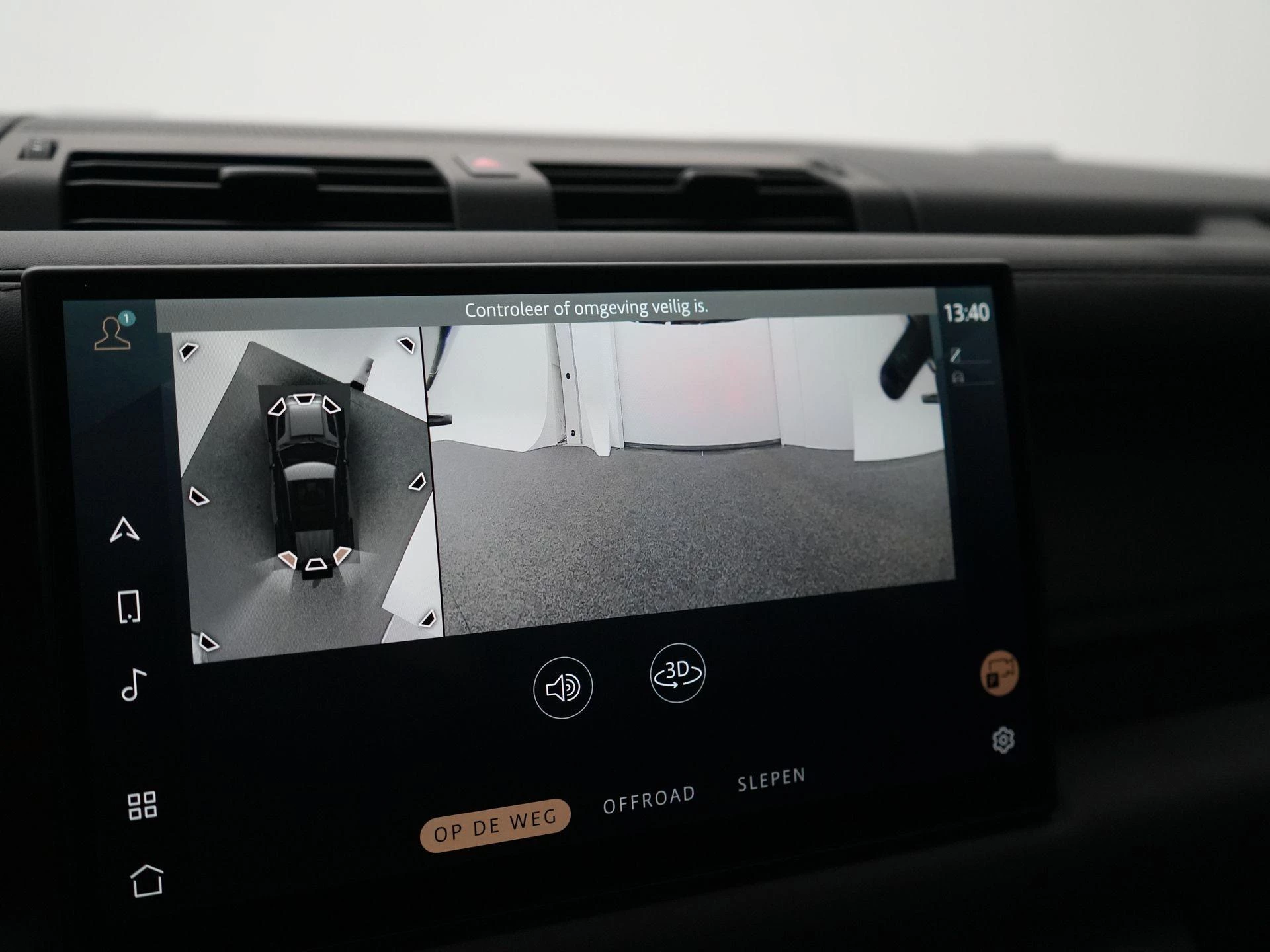 Land Rover-Defender-image-30