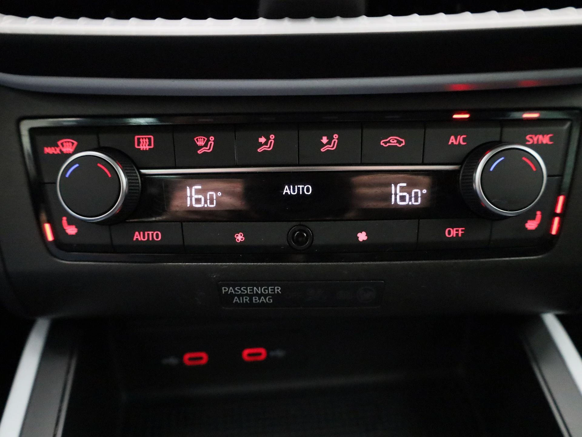 SEAT-Arona-image-22