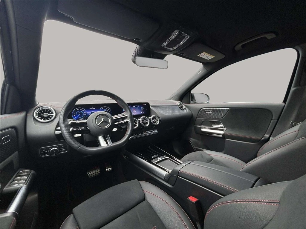 Mercedes-Benz-EQA-image-11