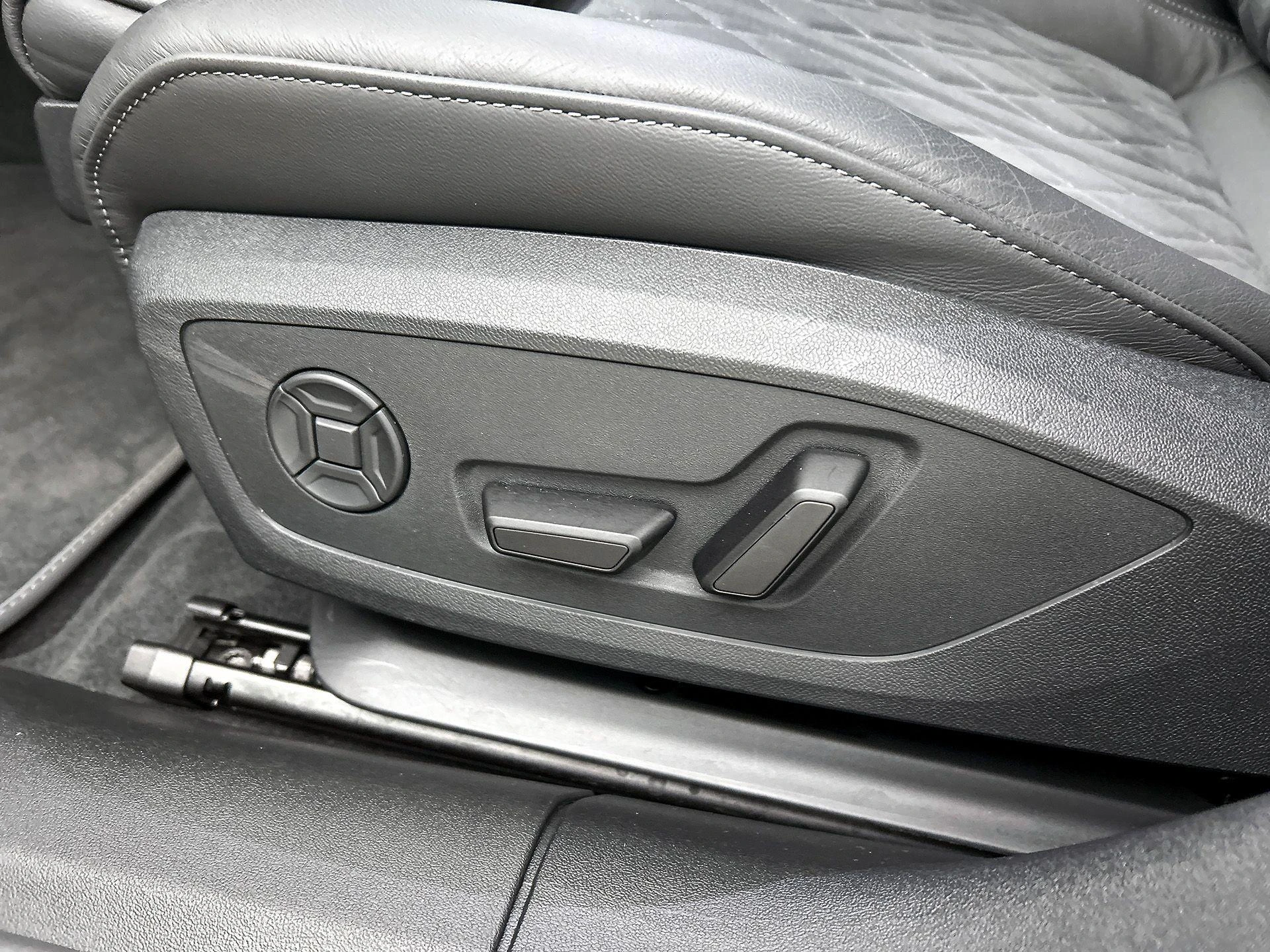 Audi-A6-image-10