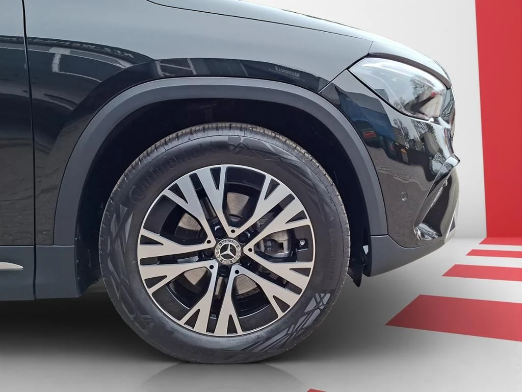 Mercedes-Benz-GLA 200 d-image-6