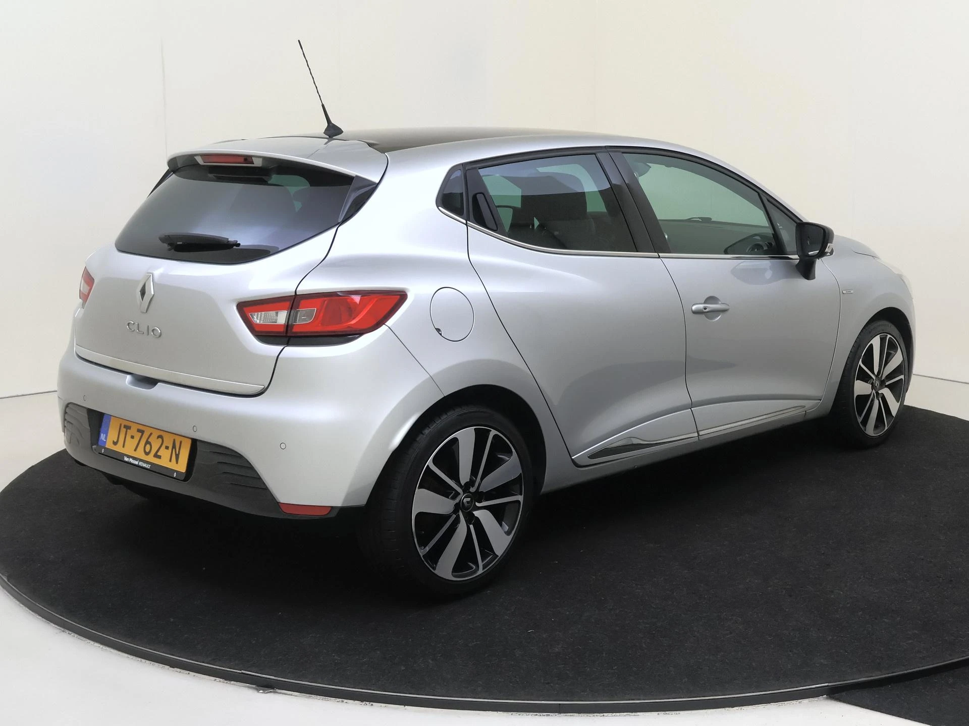 Renault-Clio-image-3