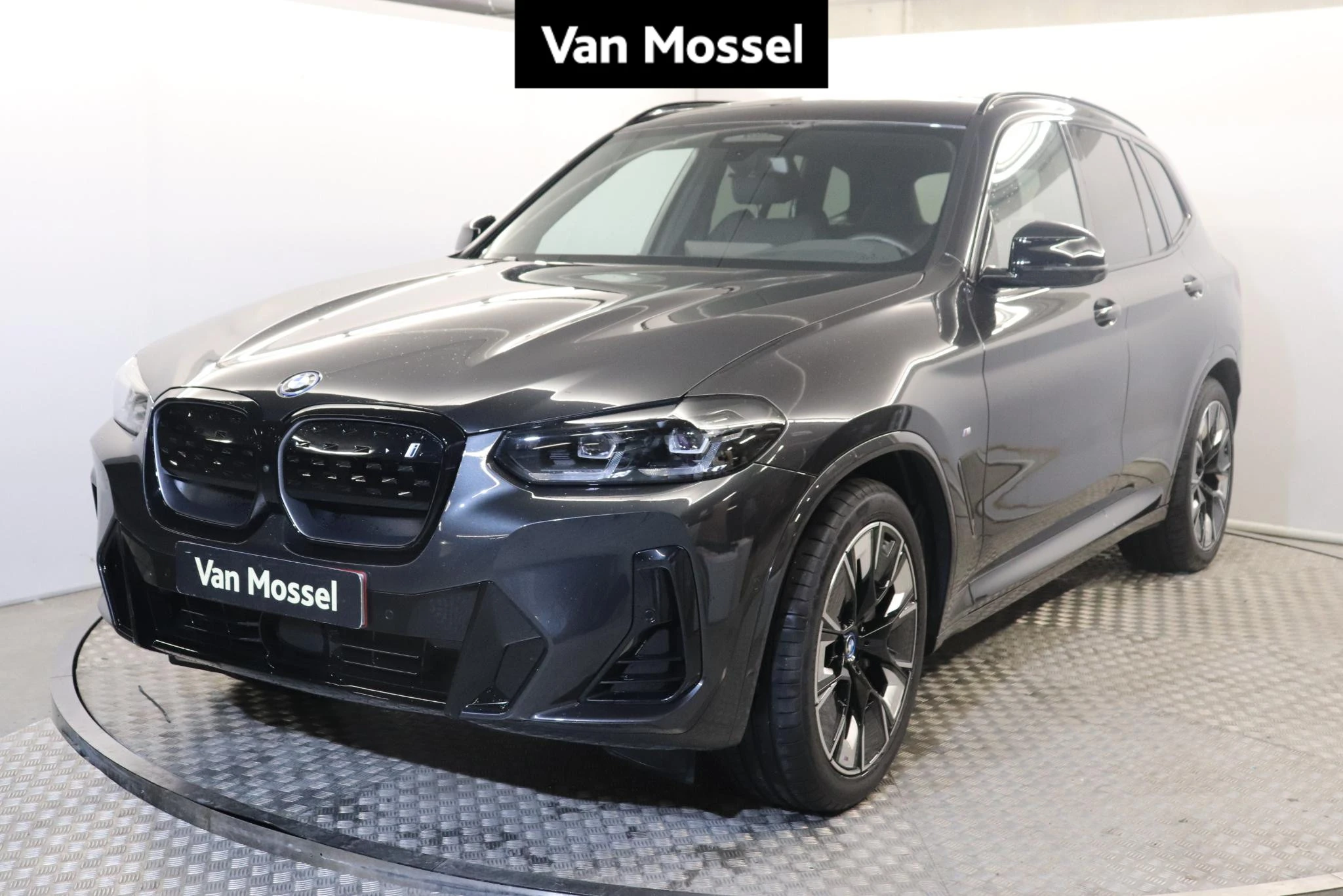 BMW-iX3-image-0