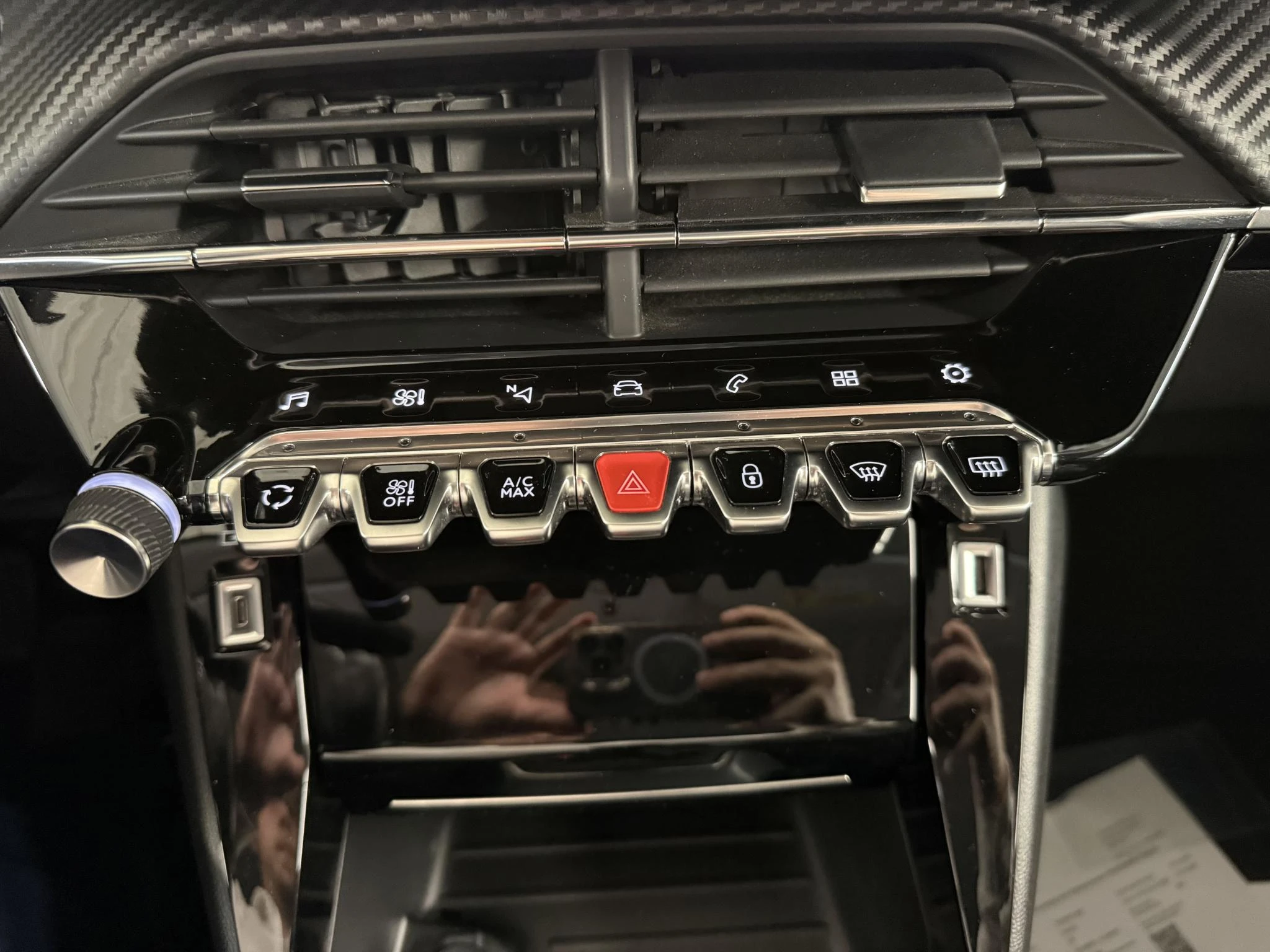 Peugeot-2008-image-16