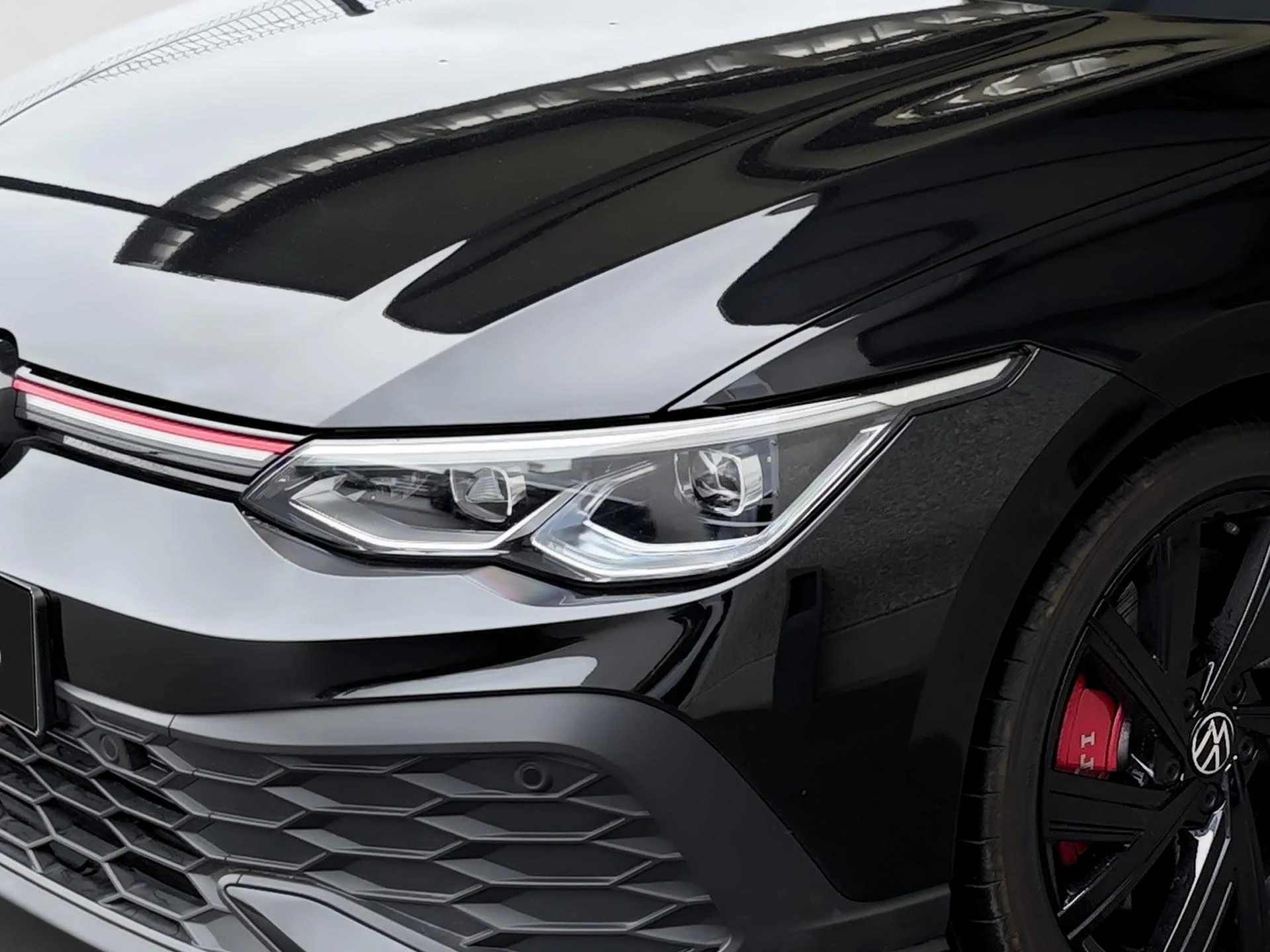 Volkswagen-Golf-image-20