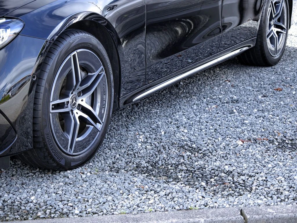 Mercedes-Benz-E-Klasse 220 d-image-6