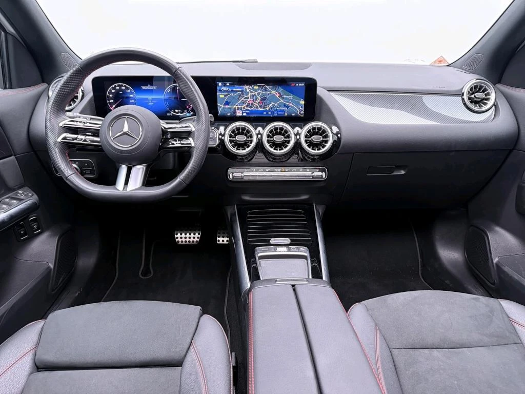 Mercedes-Benz-GLA-image-4