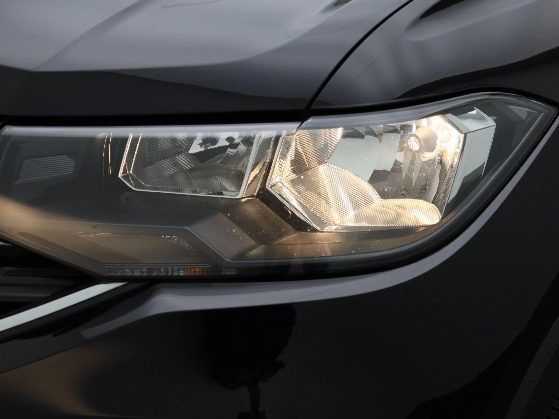 Volkswagen-T-Cross-image-12
