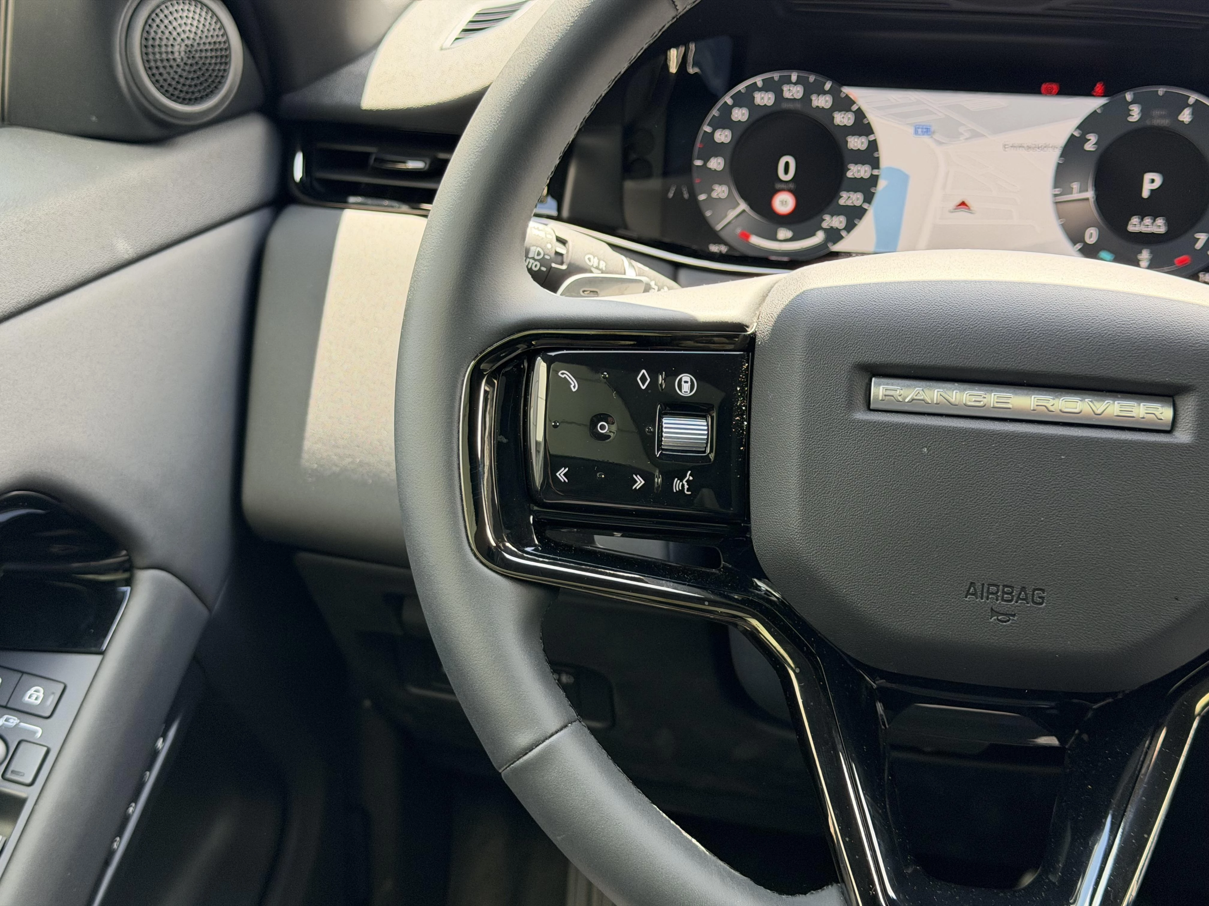 Land Rover Range Rover Evoque P160 S FWD Auto. 26.5MY
