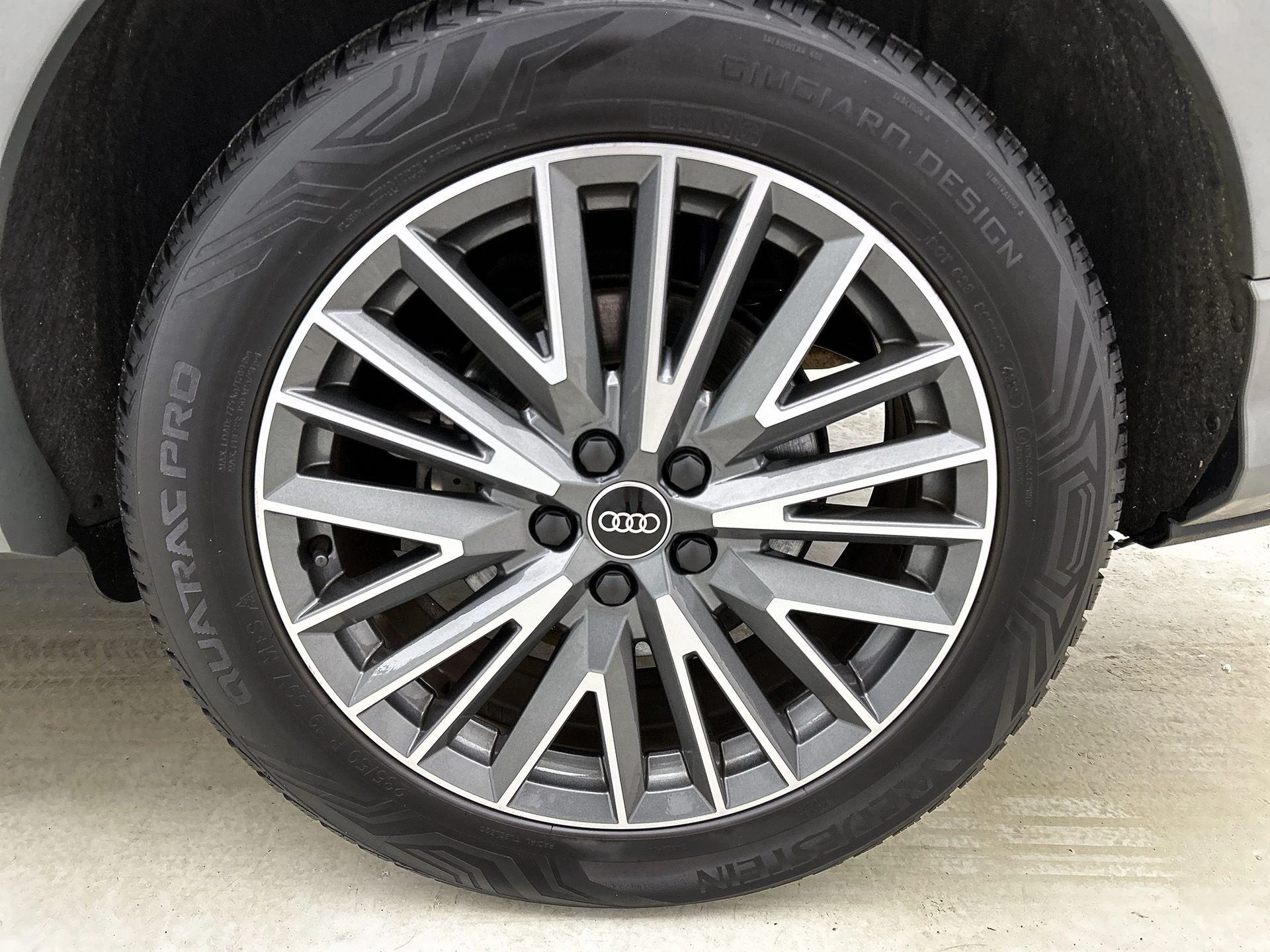 Audi Q3 45 TFSI e S edition