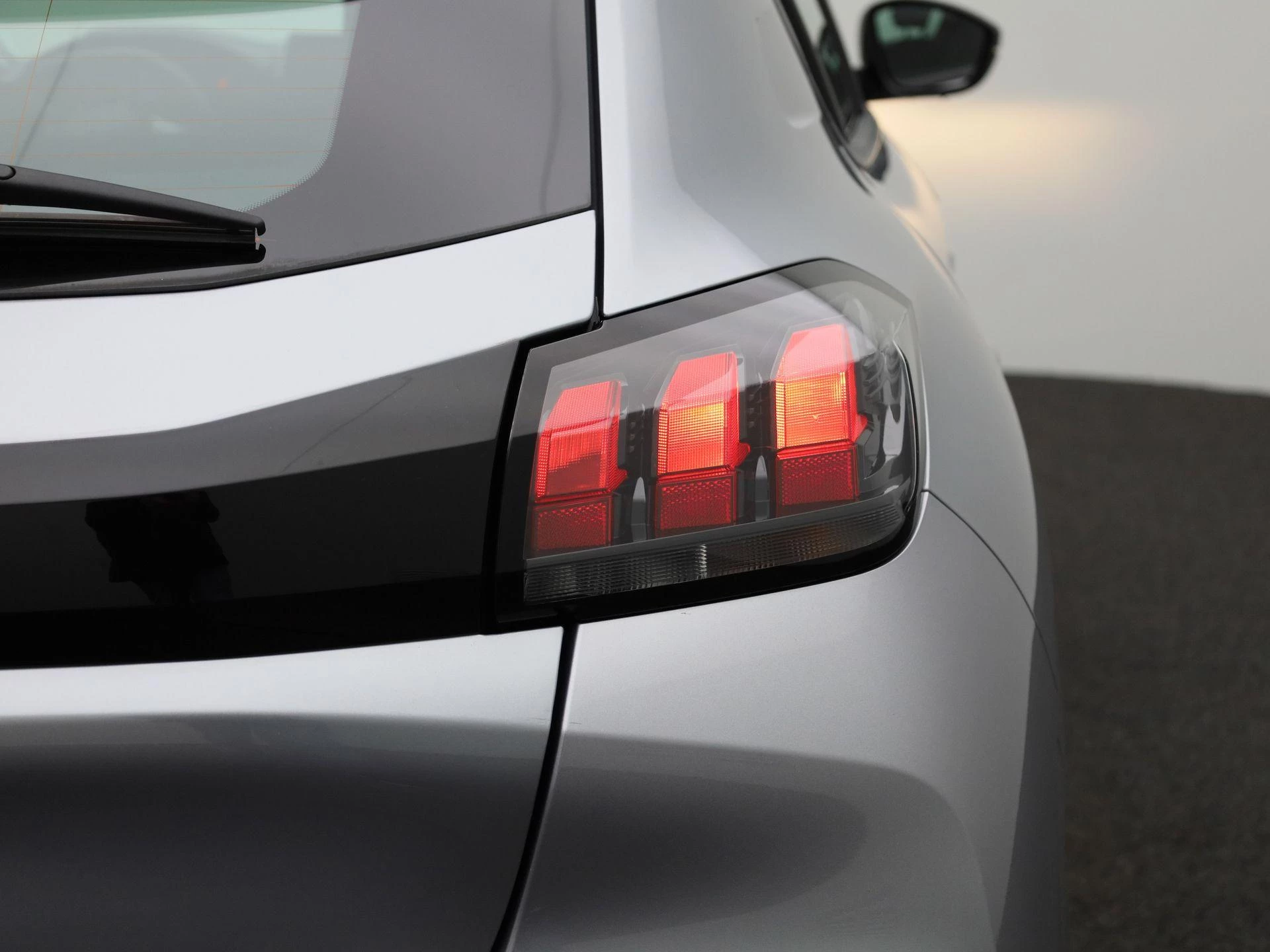 Peugeot-208-image-31