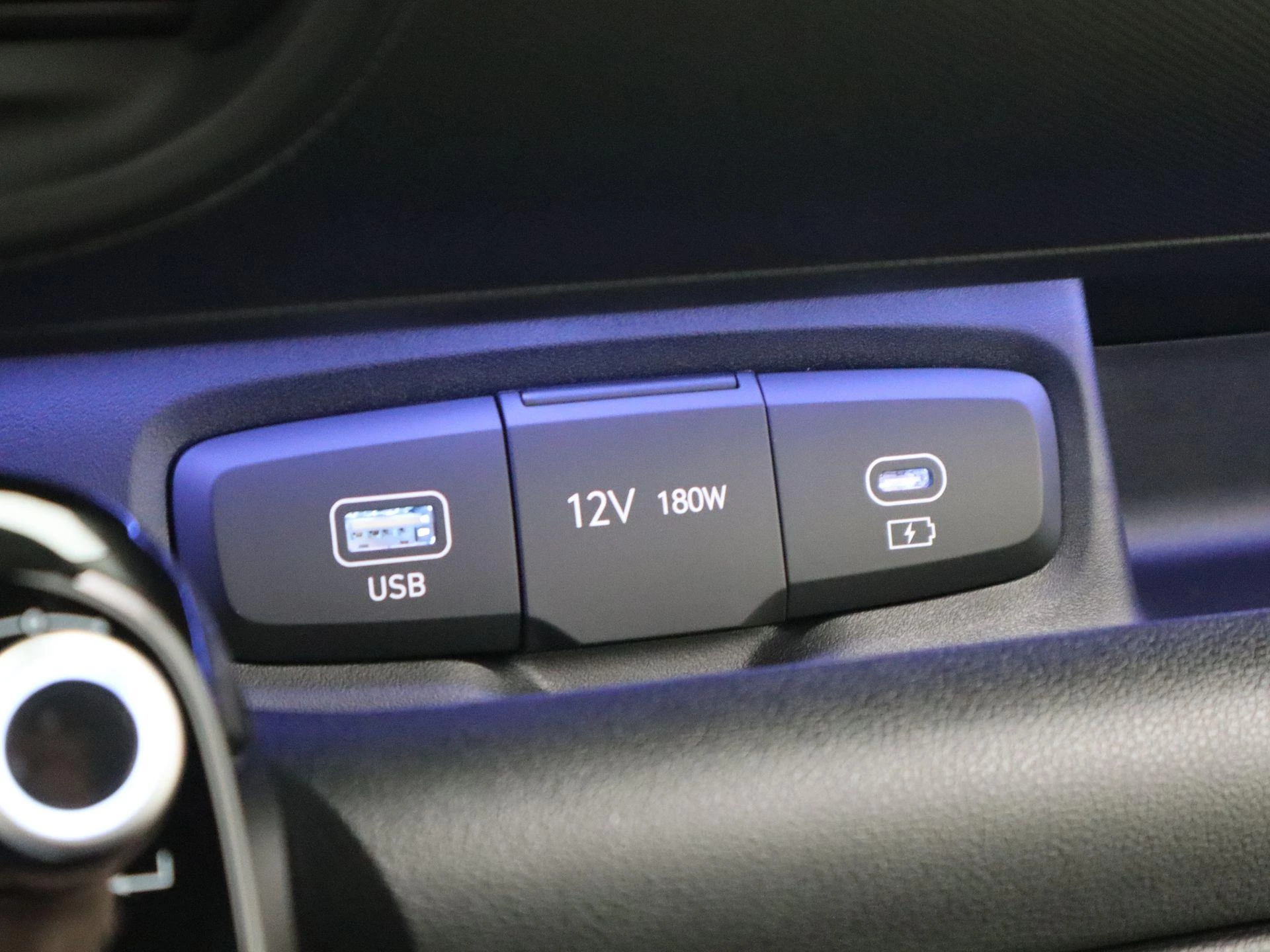 Hyundai-Inster-image-18