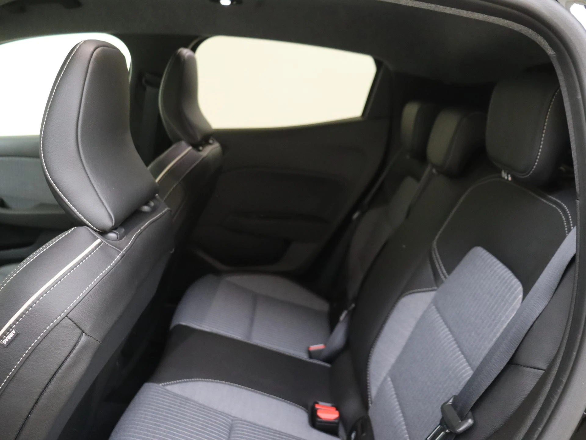 Renault-Clio-image-15