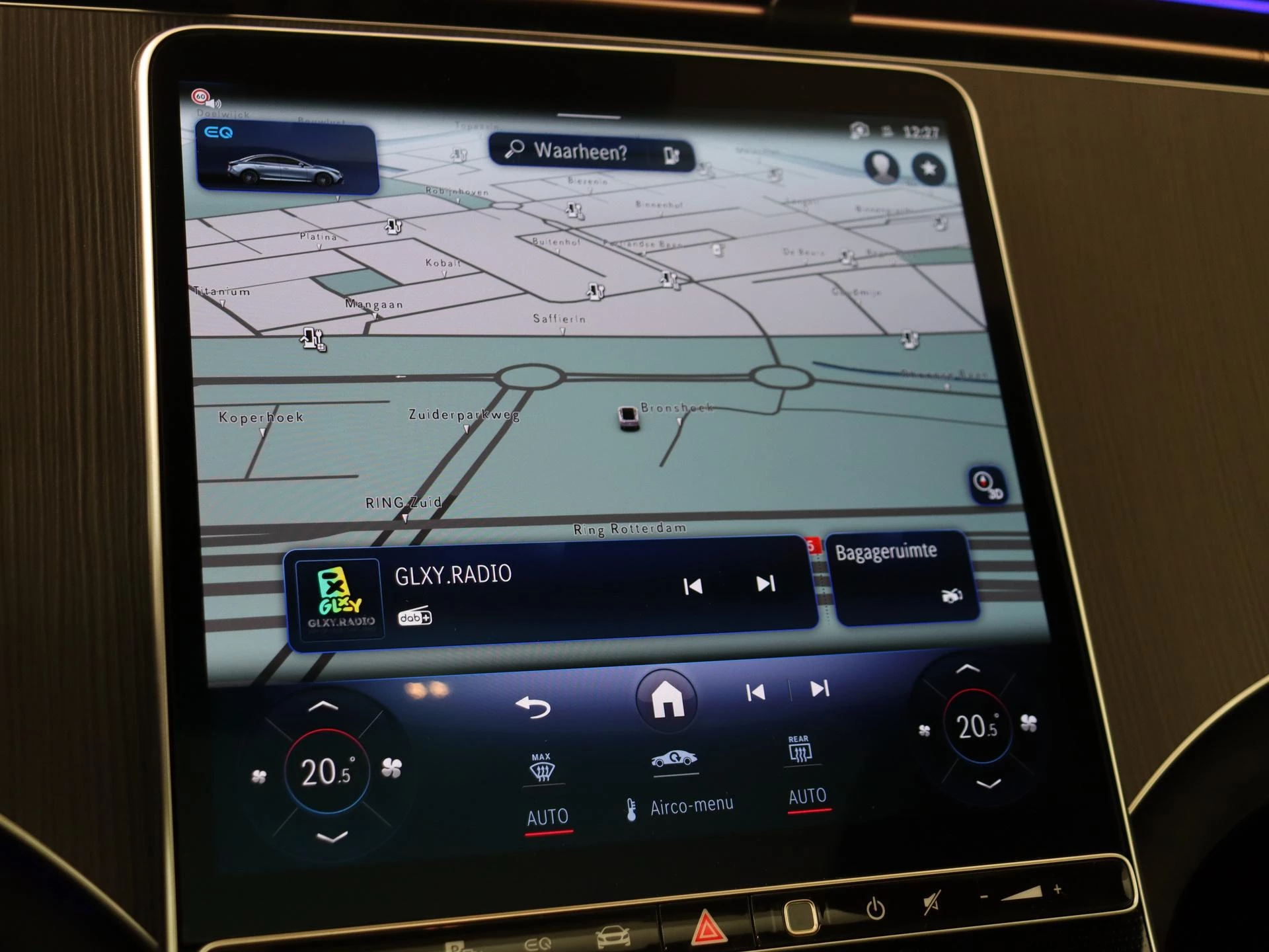 Mercedes-Benz-EQE-image-18