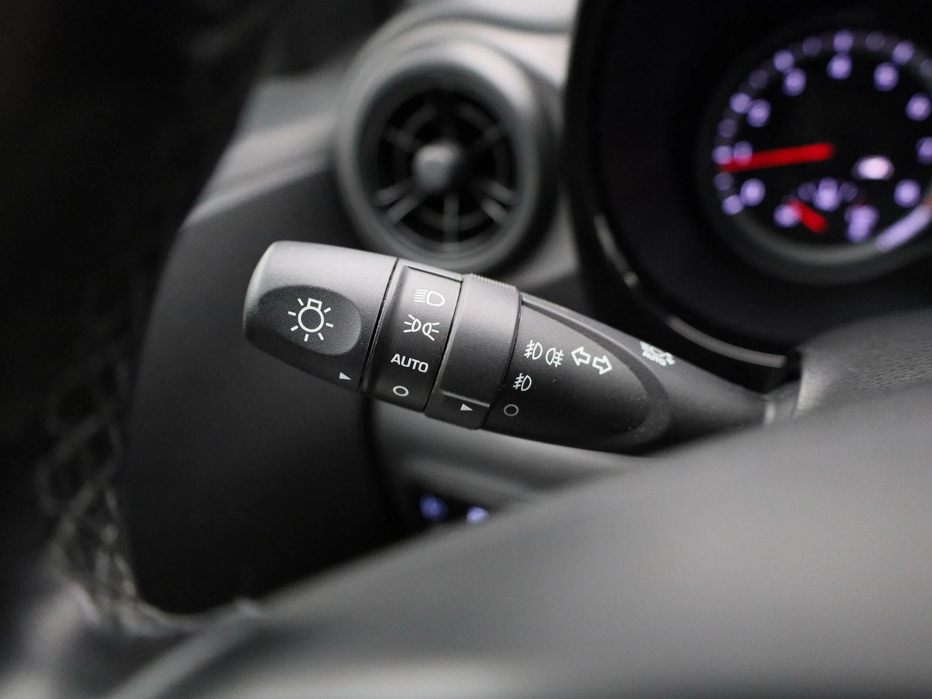 Hyundai-i10-image-20