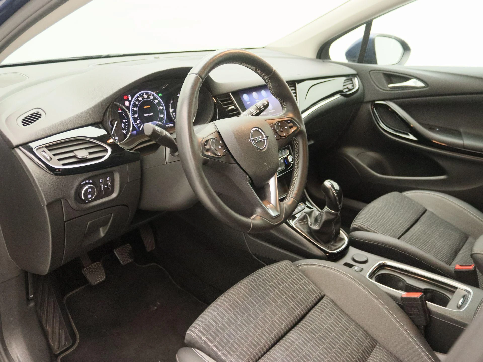 Opel-Astra-image-21