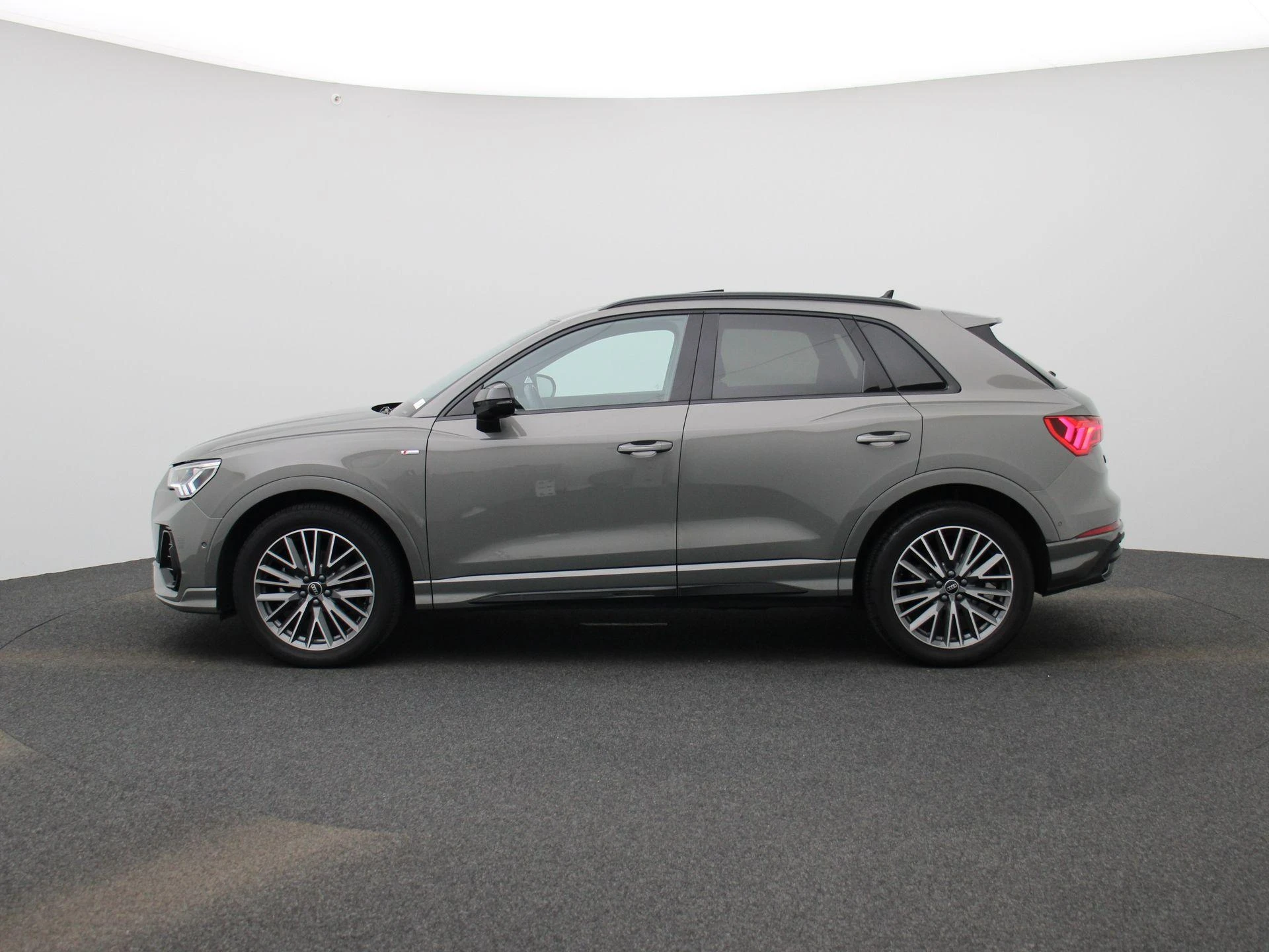 Audi-Q3-image-3