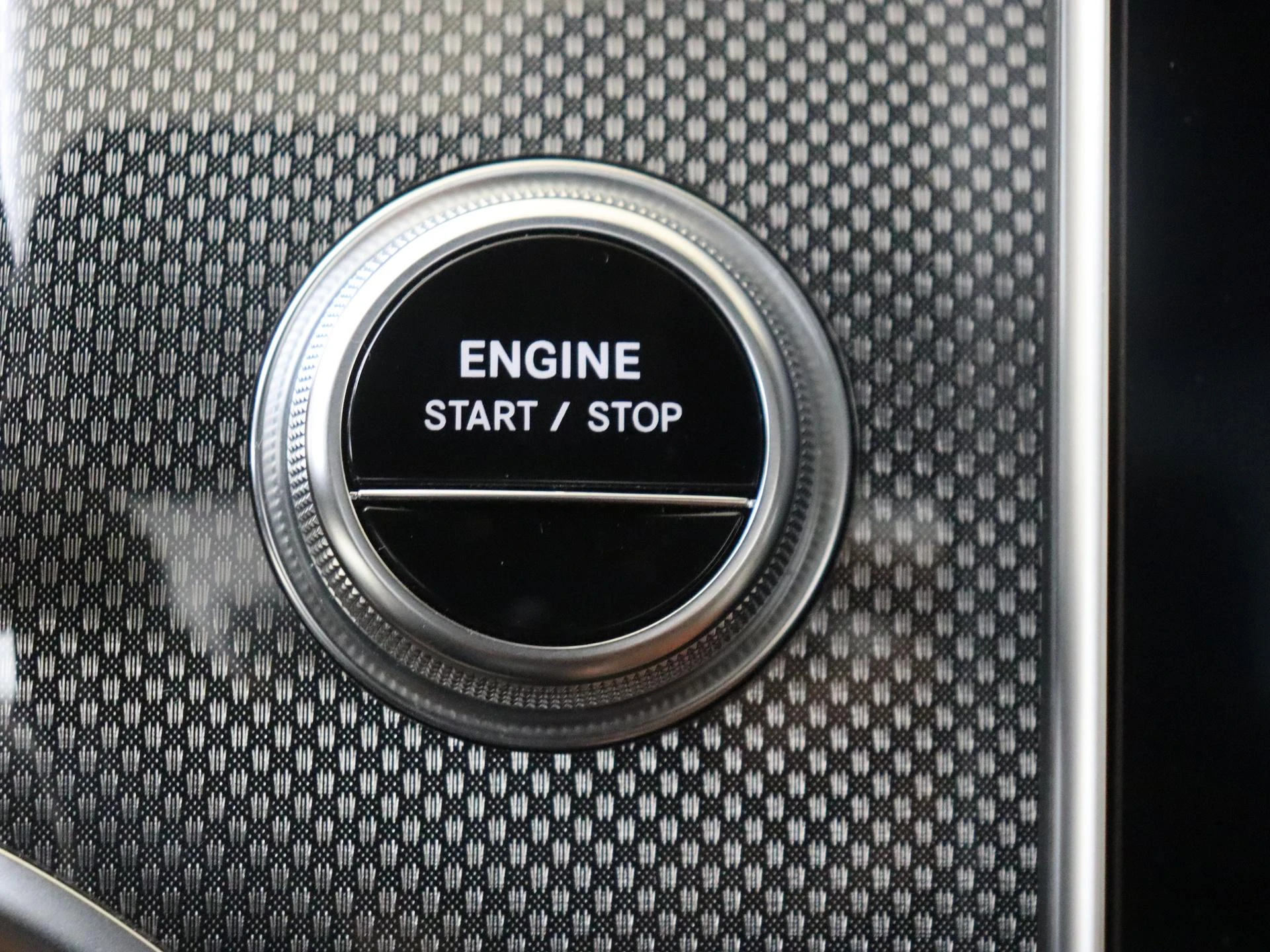 Mercedes-Benz-GLC-image-20