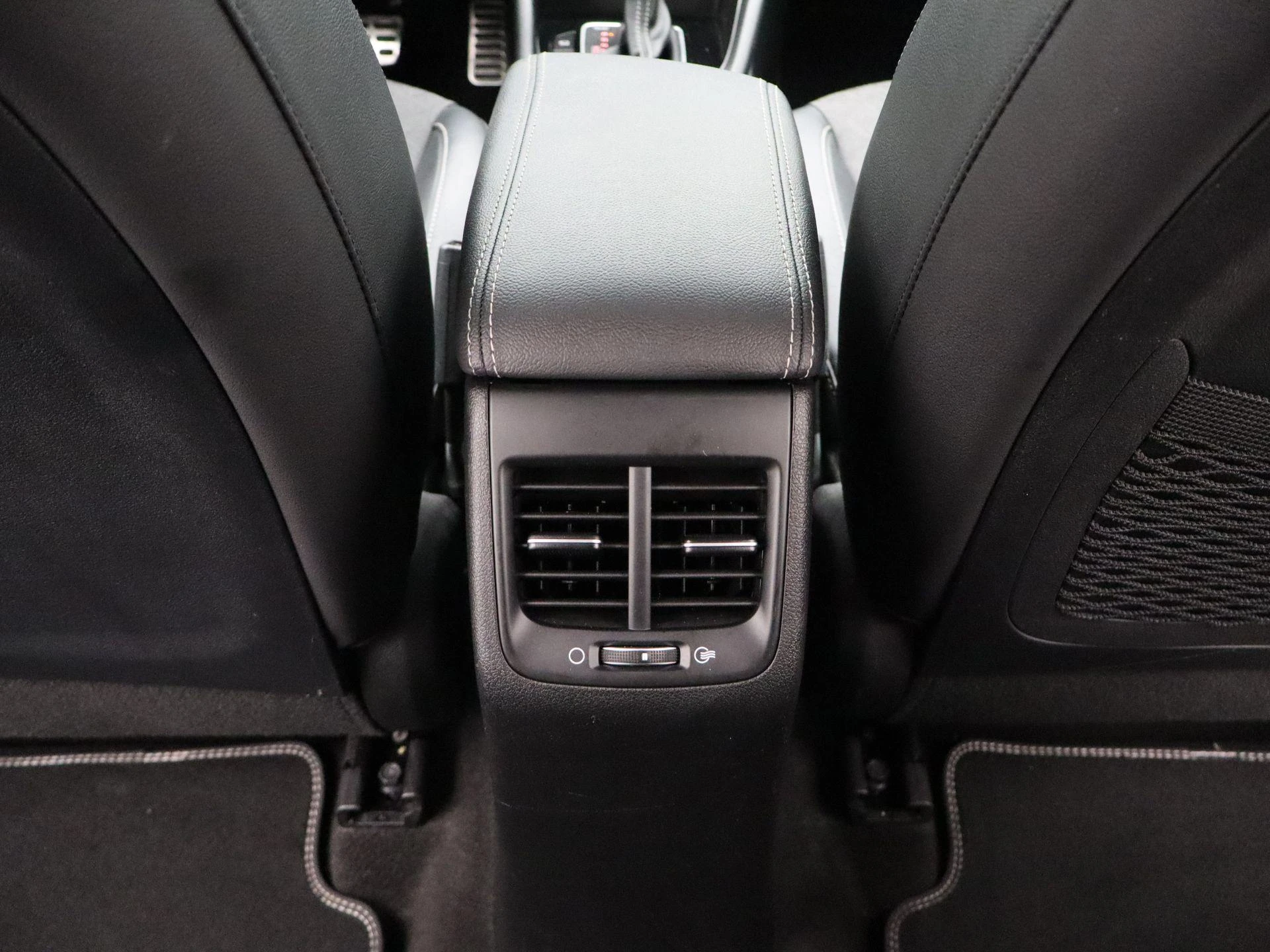 Kia-Niro-image-34