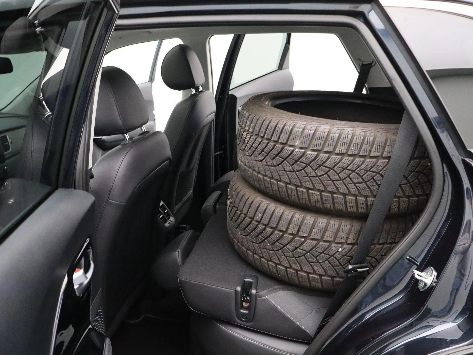 Kia-Niro-image-31