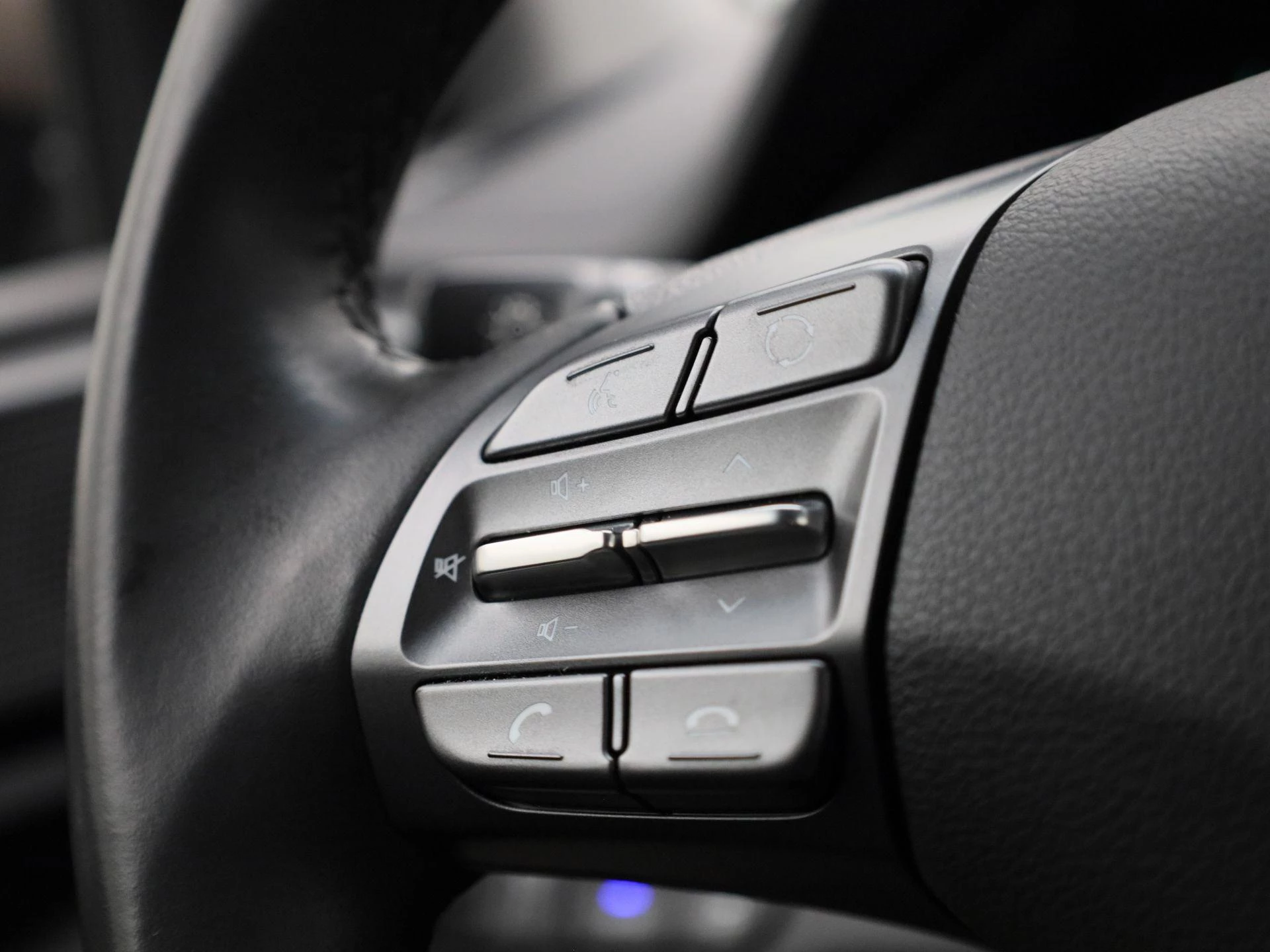 Hyundai-IONIQ-image-16