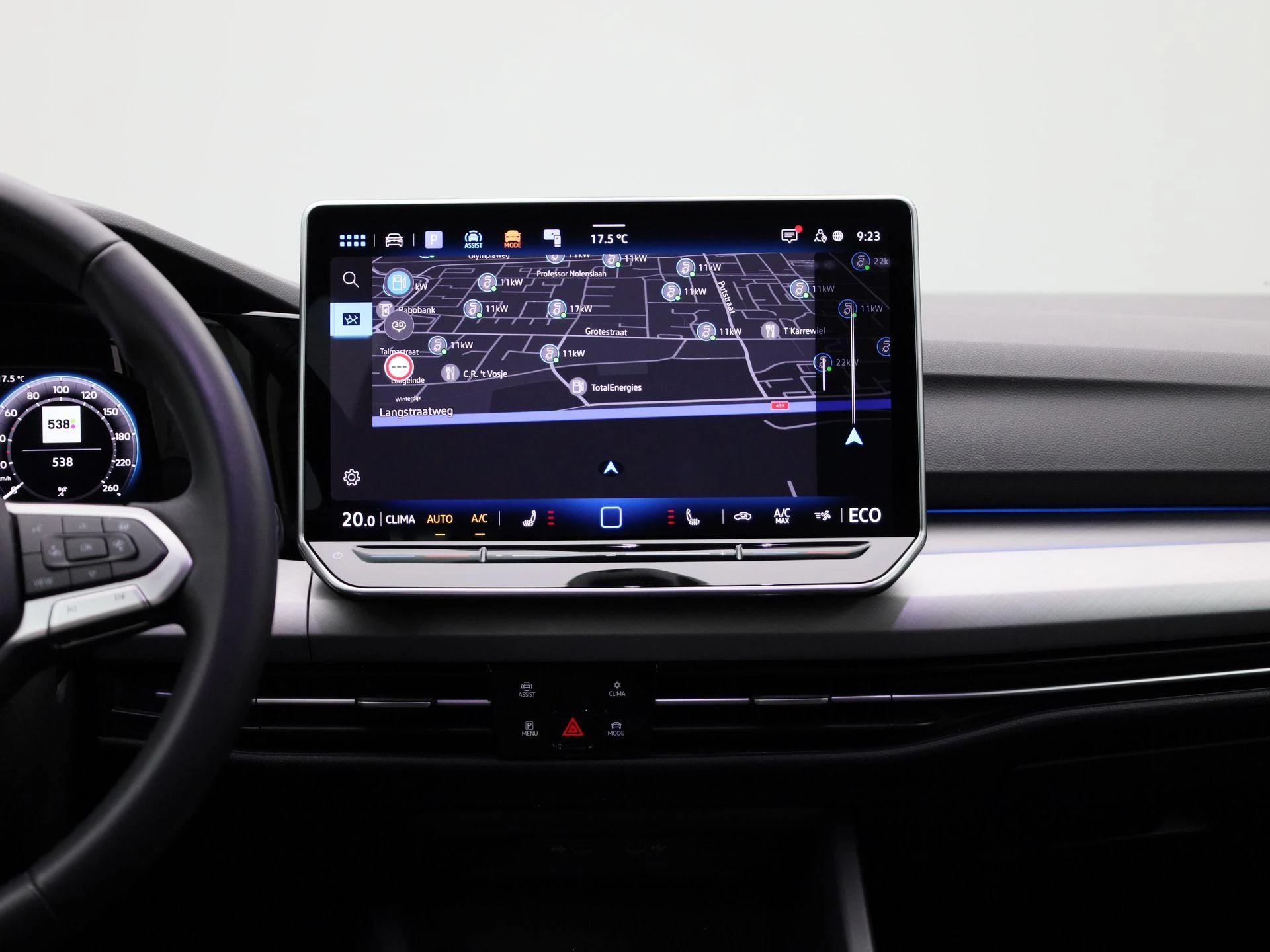 Volkswagen-Golf-image-8