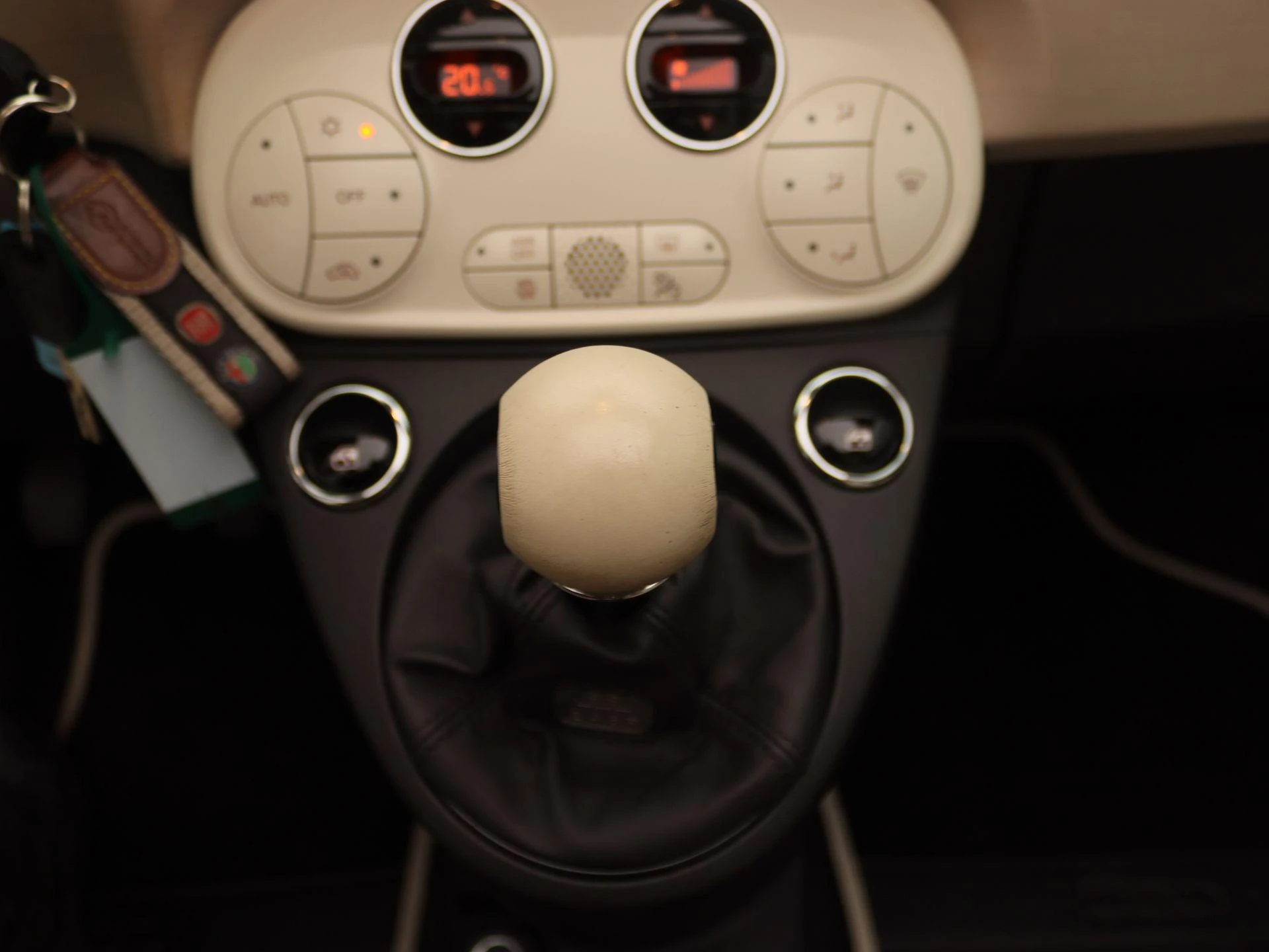 Fiat-500C-image-10