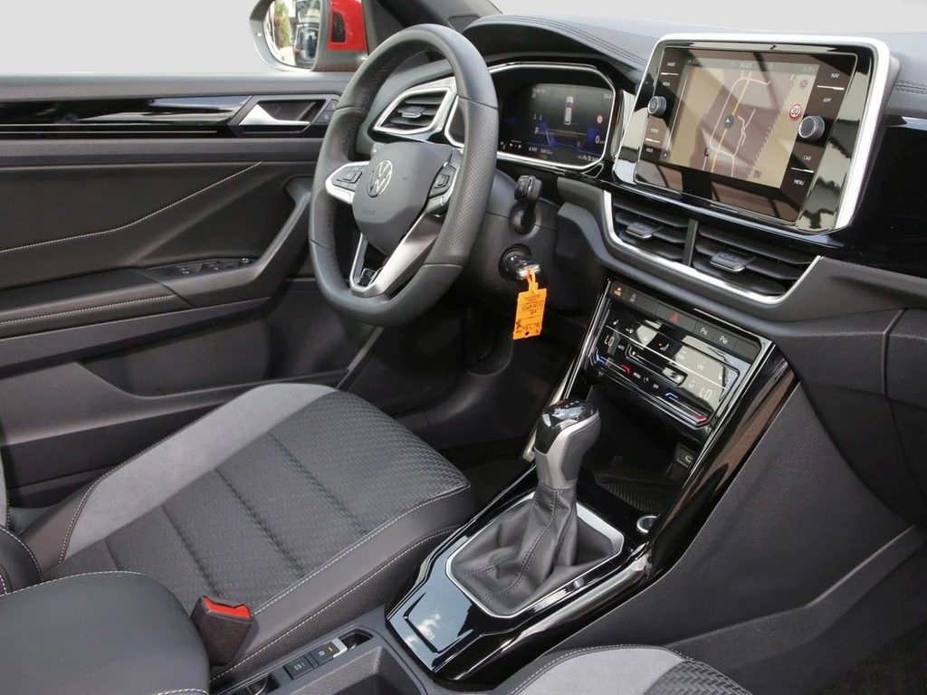 Volkswagen T-Roc Cabriolet 1.5 TSI DSG R-Line 17" LM NAVI AHK LED SHZ ACC