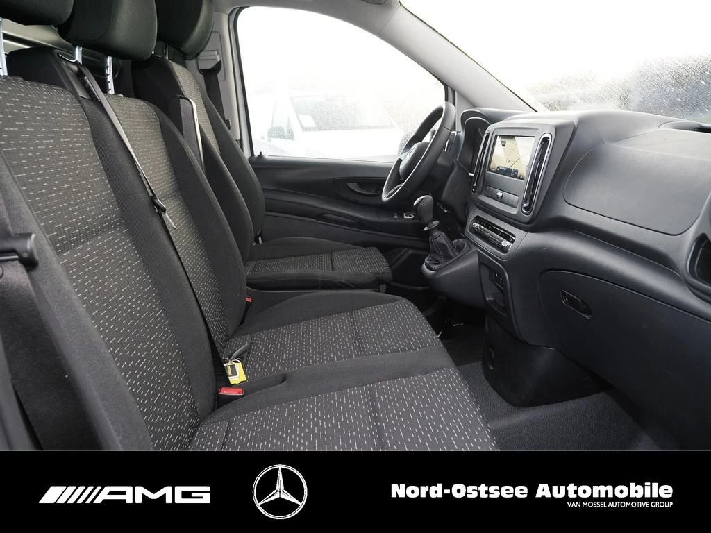 Mercedes-Benz-Vito-image-10