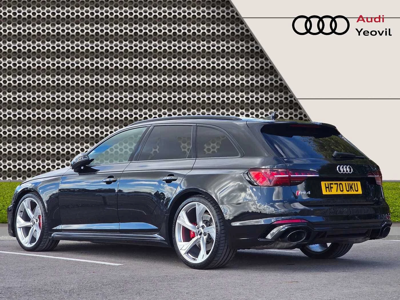 Audi-RS4-image-49
