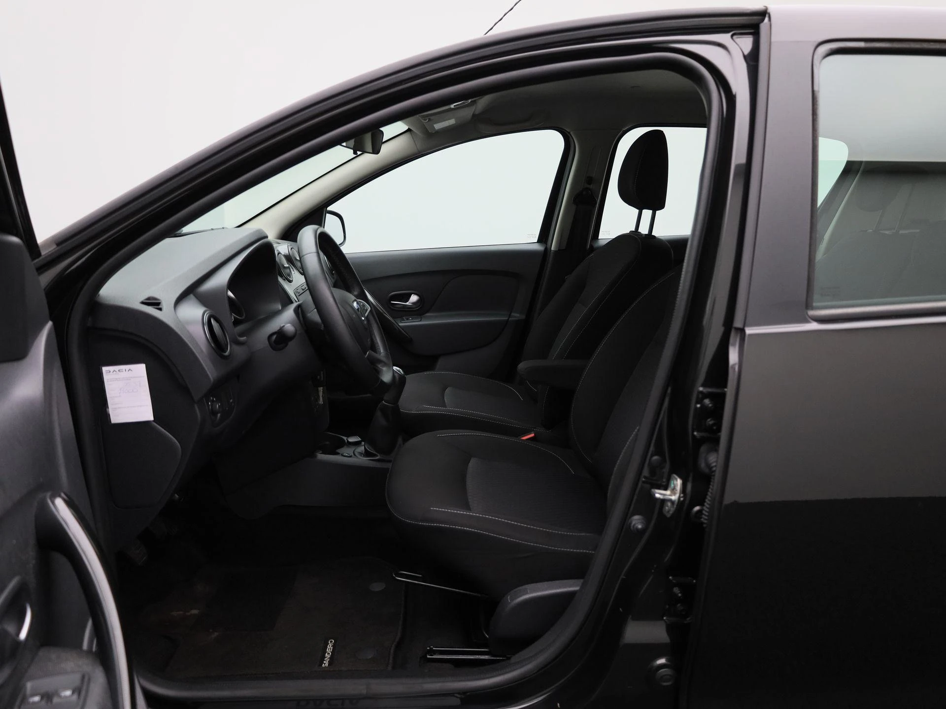 Dacia-Sandero-image-8
