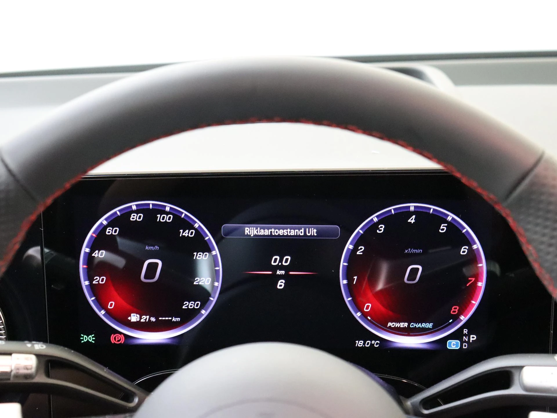 Mercedes-Benz-GLB-image-10