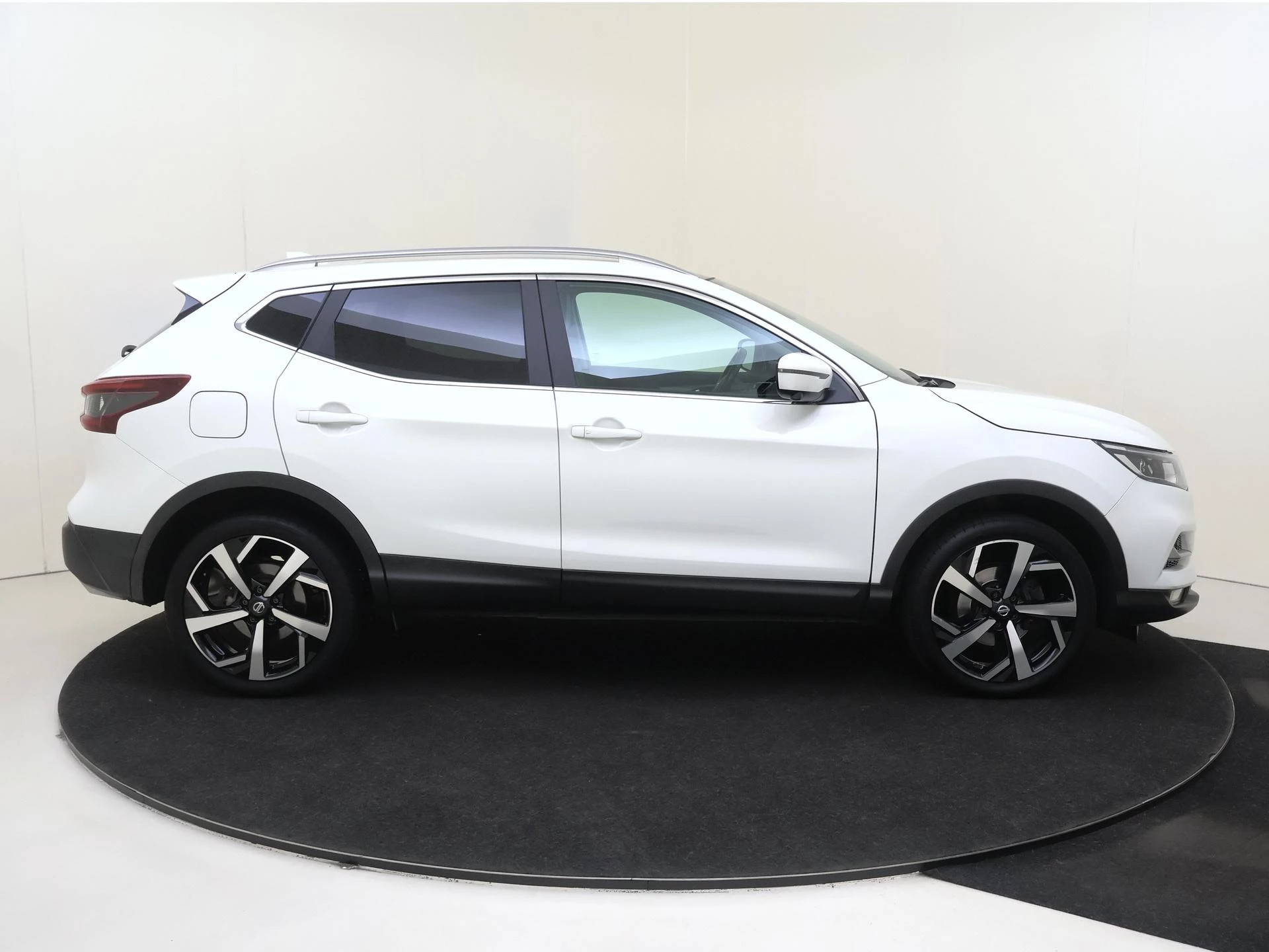 Nissan QASHQAI 1.3 DIG-T Premium Edition 140PK