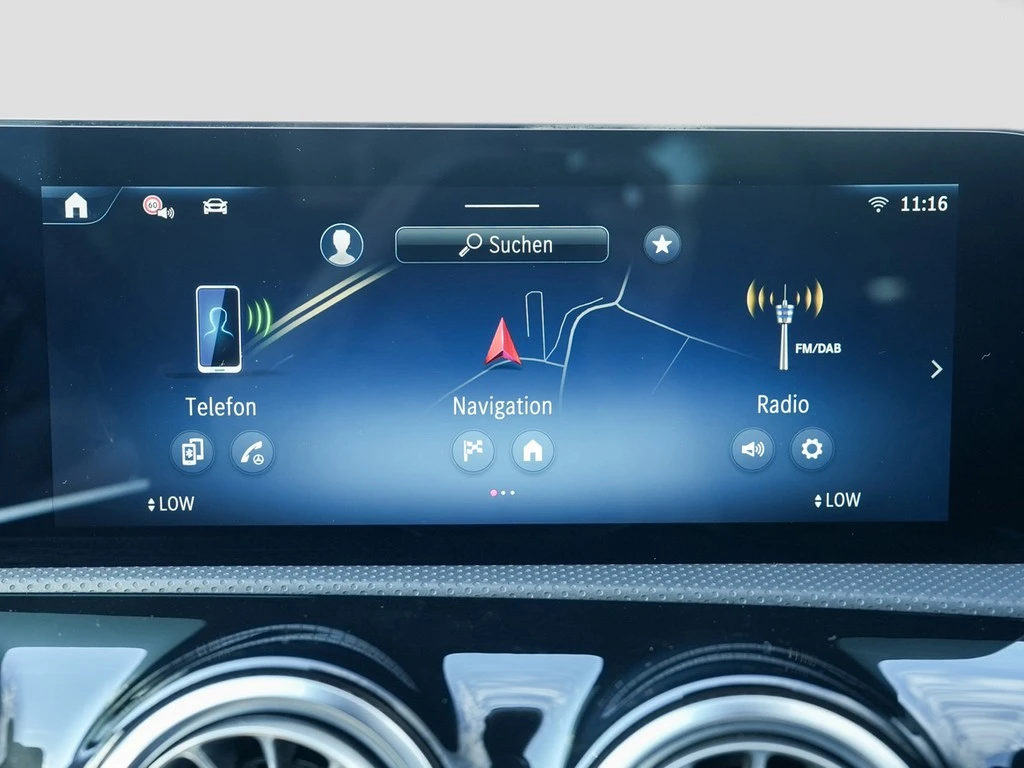 Mercedes-Benz-CLA-image-12