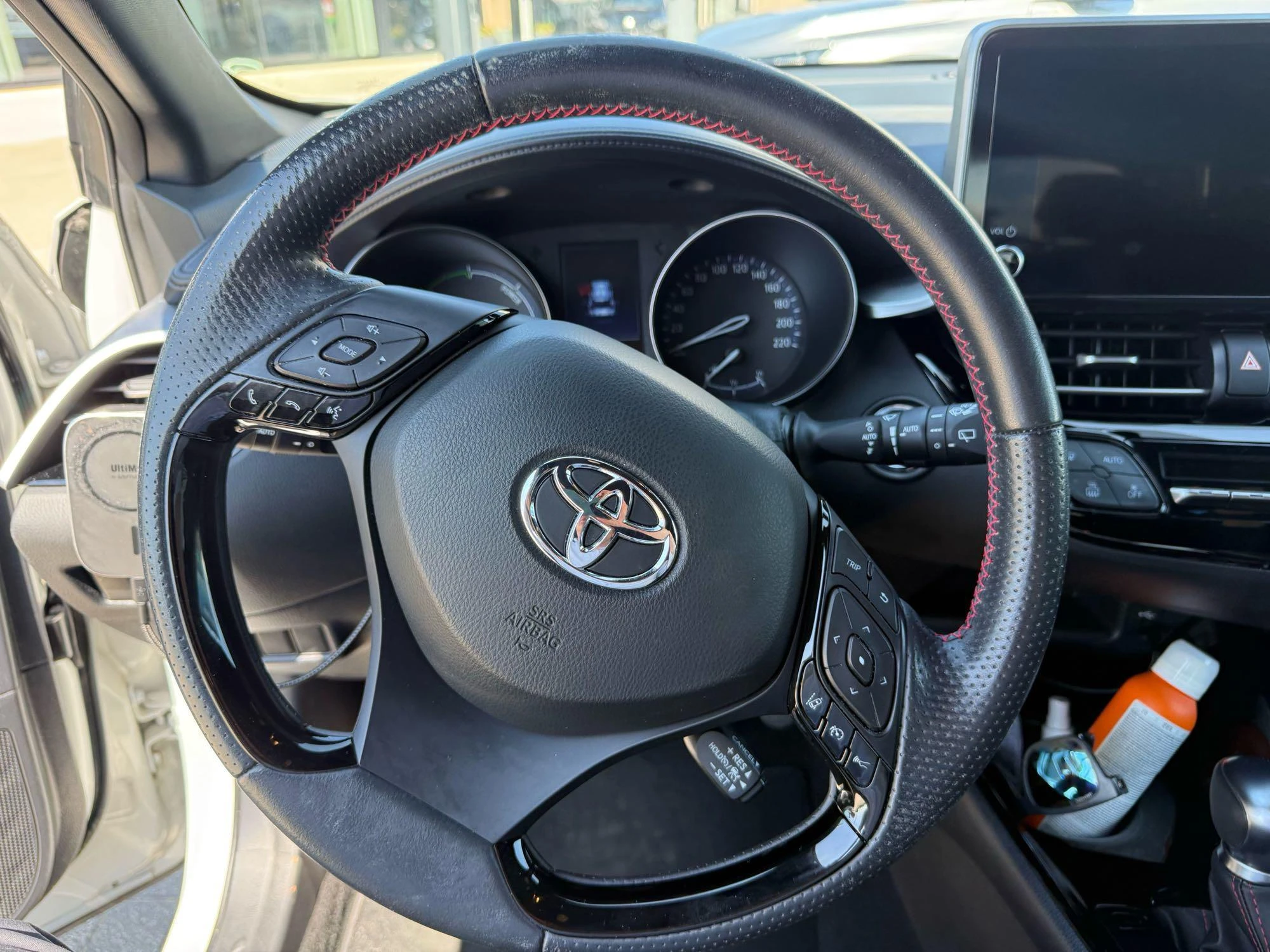 Toyota-C-HR-image-14