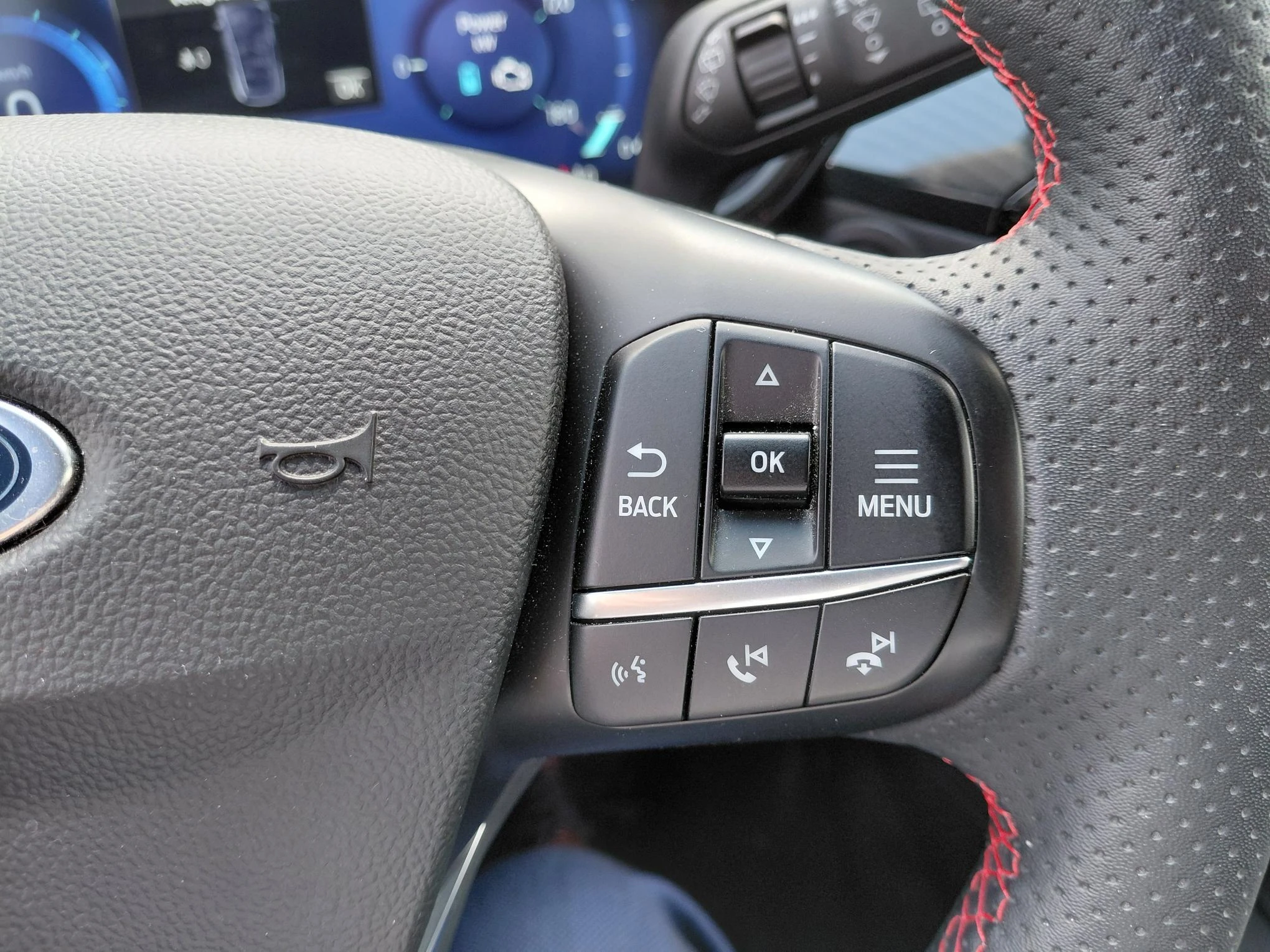 Ford-Kuga-image-16