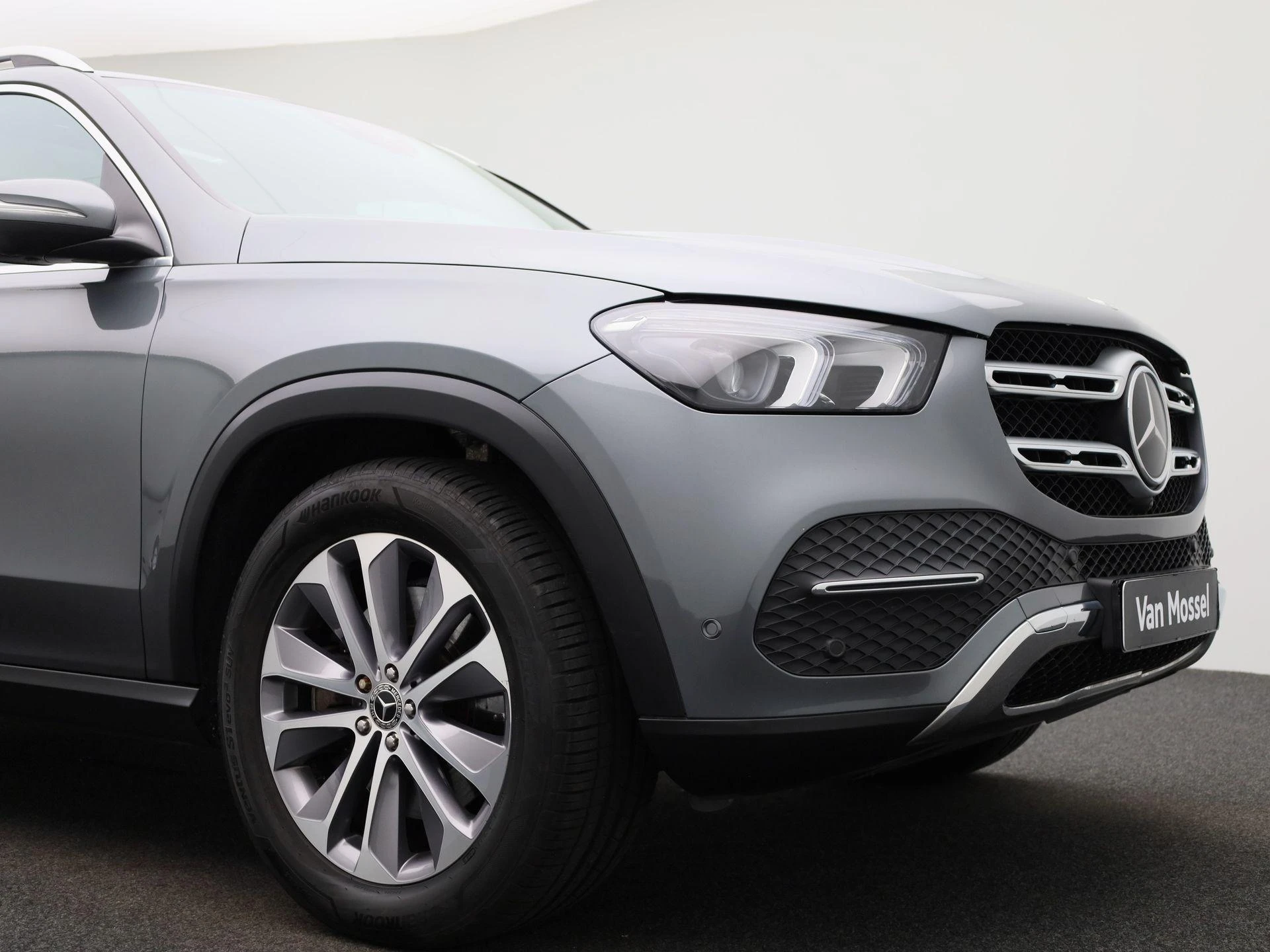 Mercedes-Benz-GLE-image-55