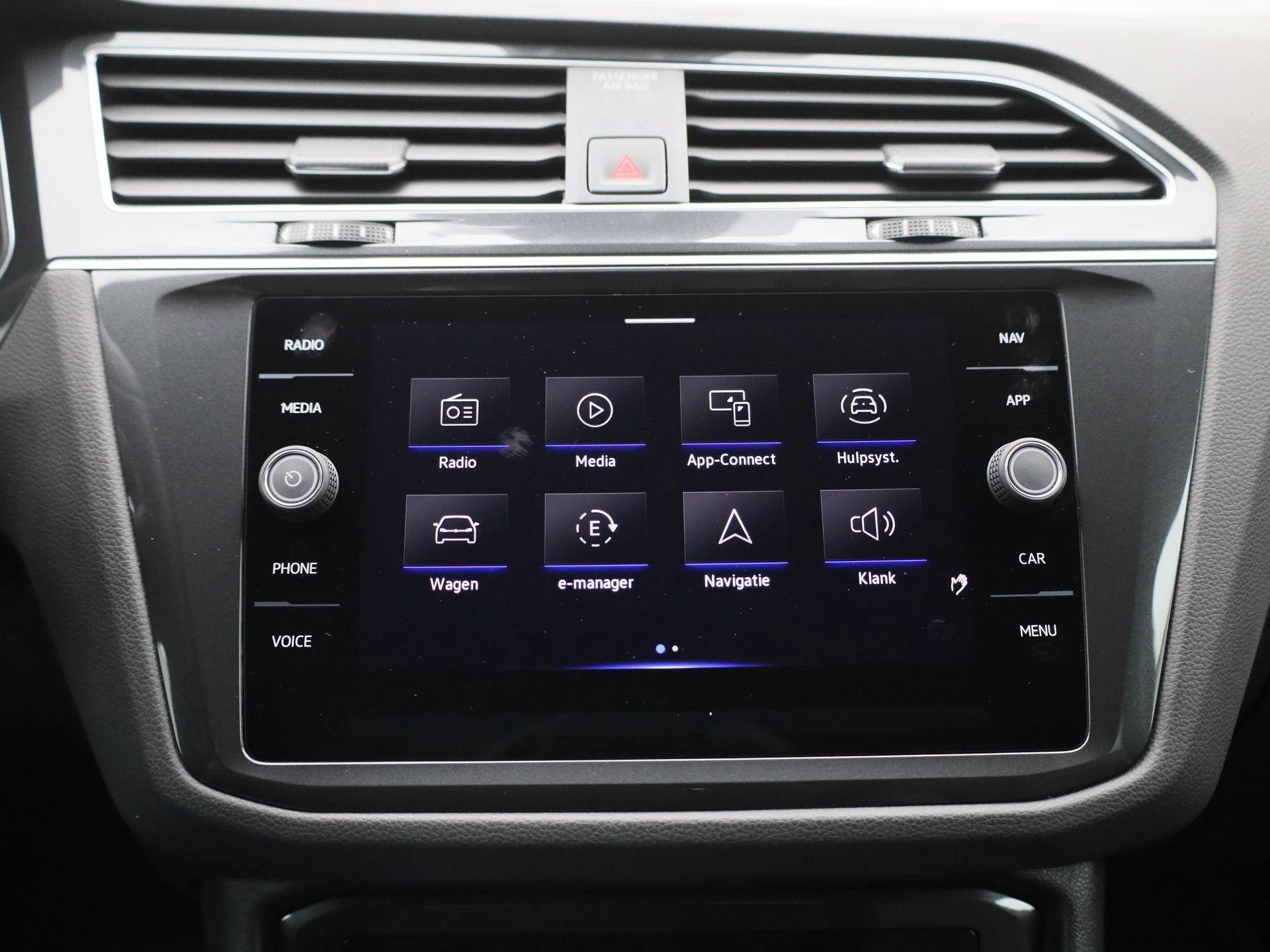 Volkswagen-Tiguan-image-26