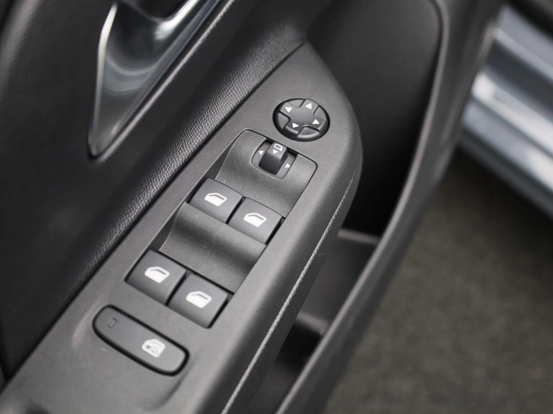 Opel-Corsa-image-31