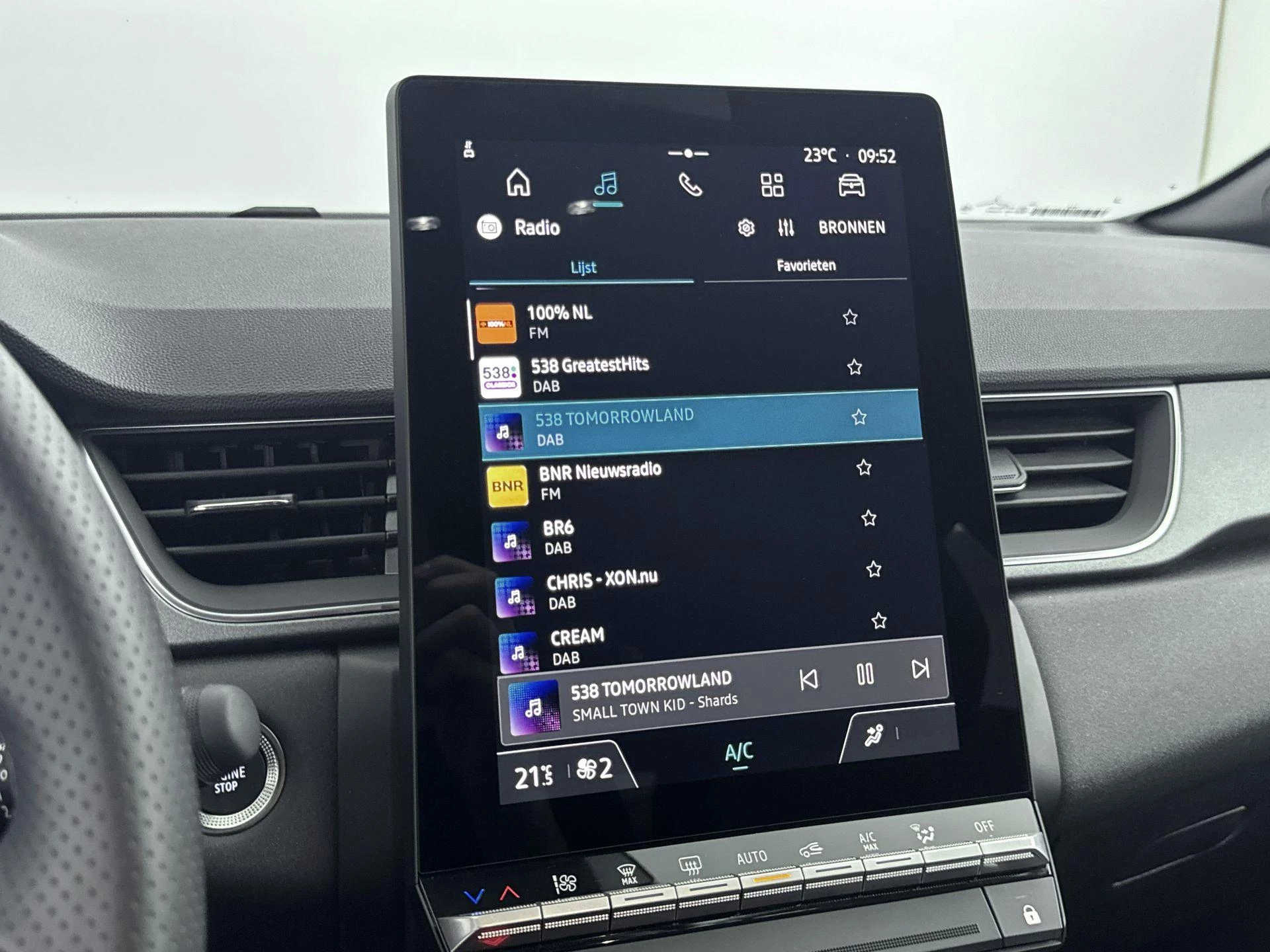 Renault-Captur-image-6