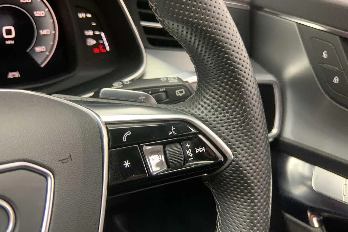 Audi-A6-image-33