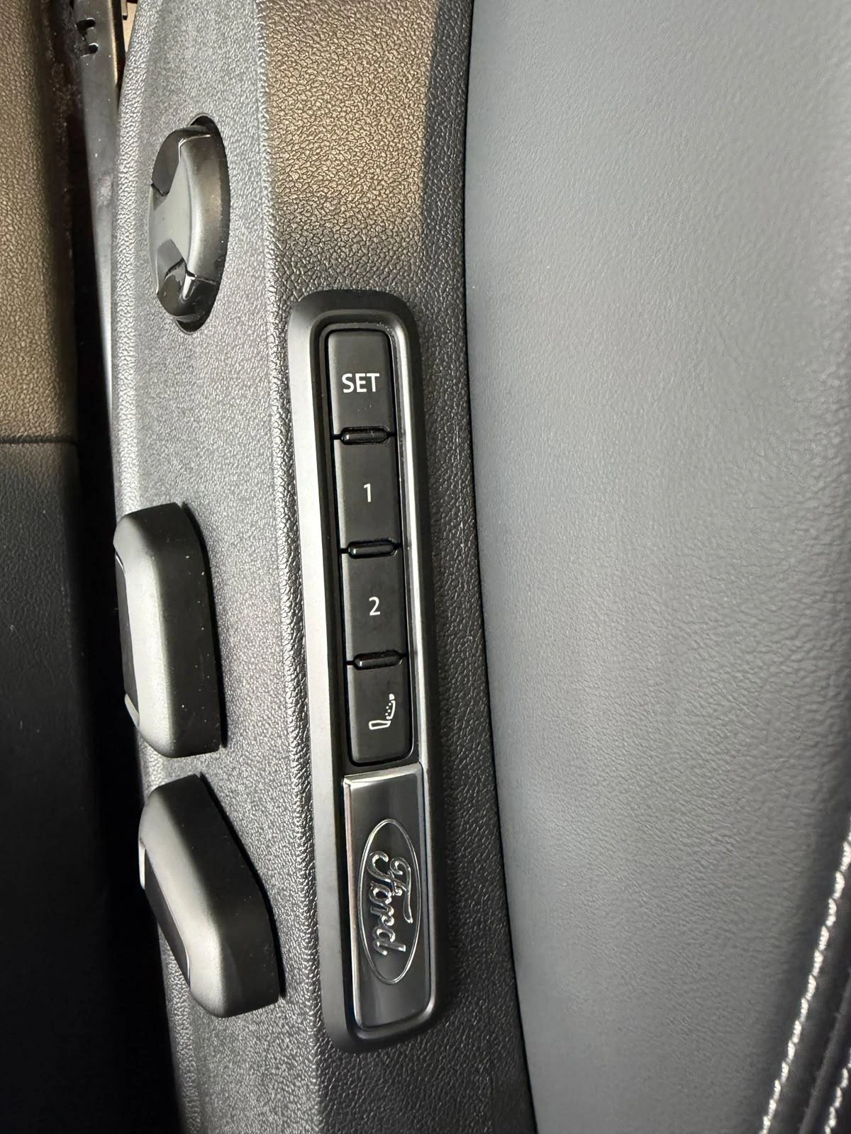 Ford-Explorer-image-13